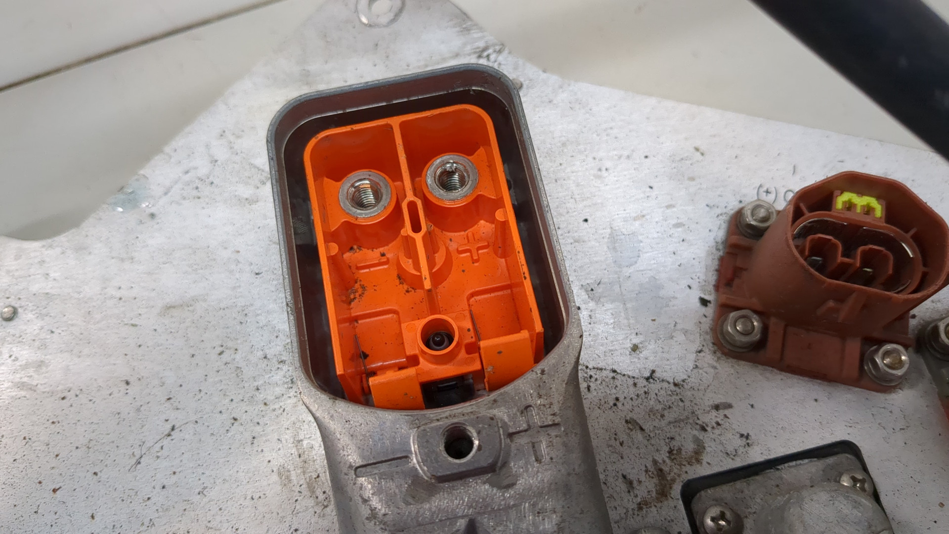 Преобразователь напряжения (адаптер)