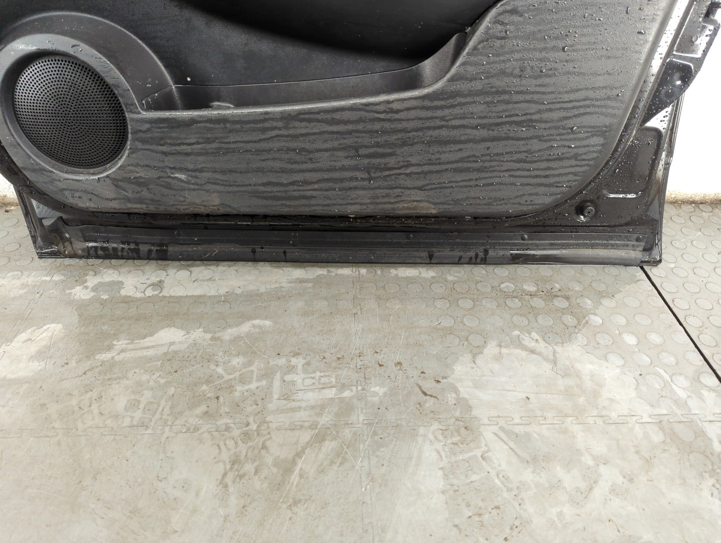 Дверь передняя правая