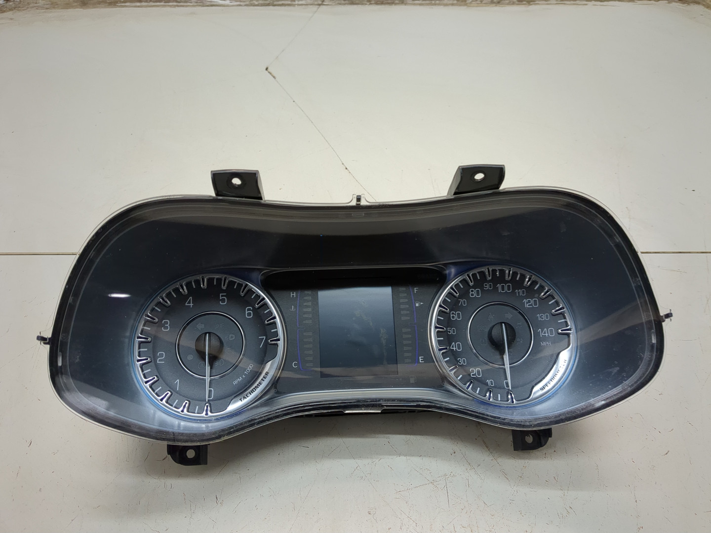 Панель приборов