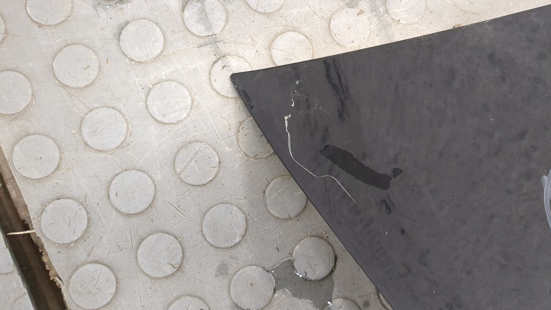 Дверь багажника