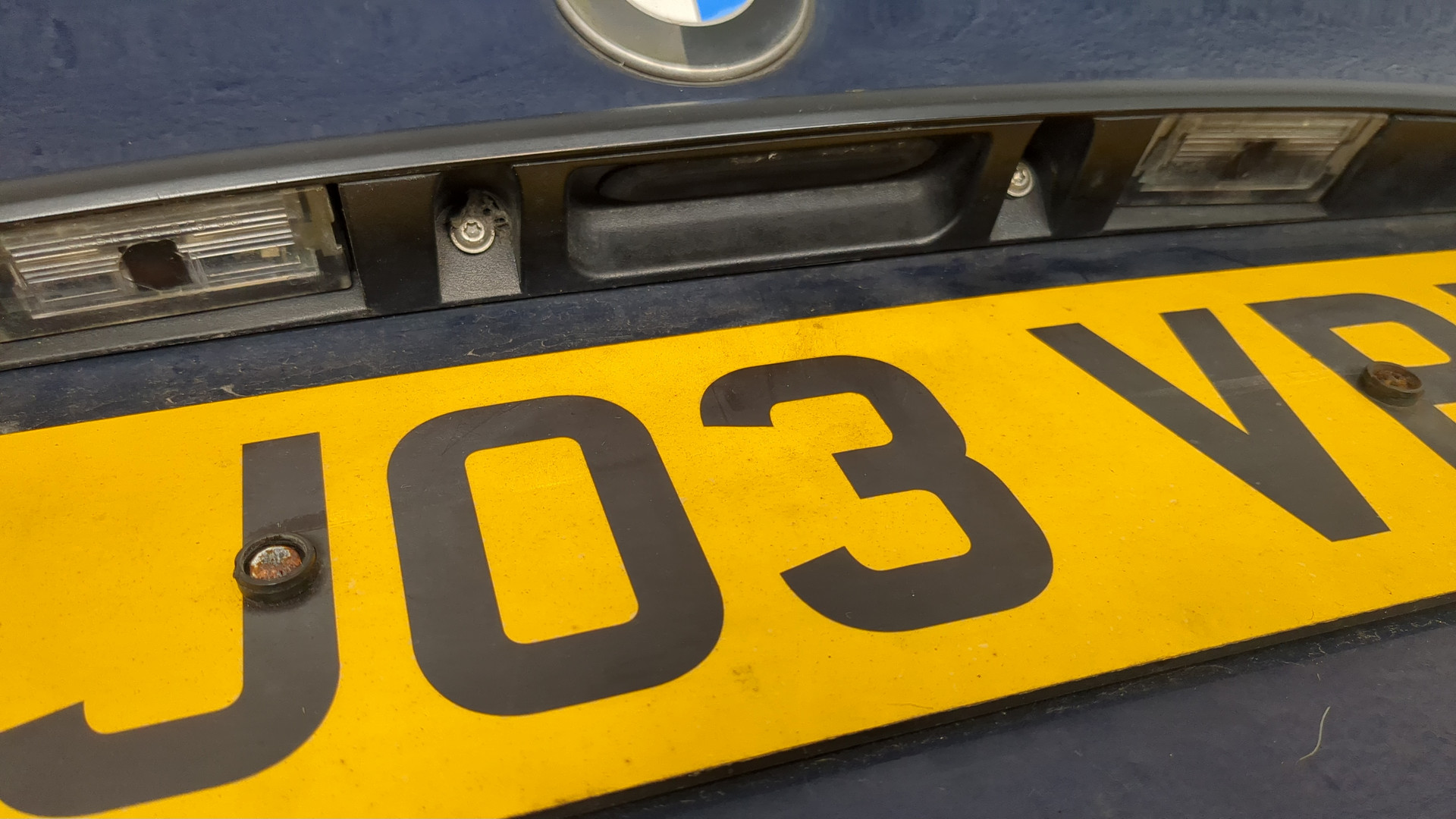 Дверь багажника