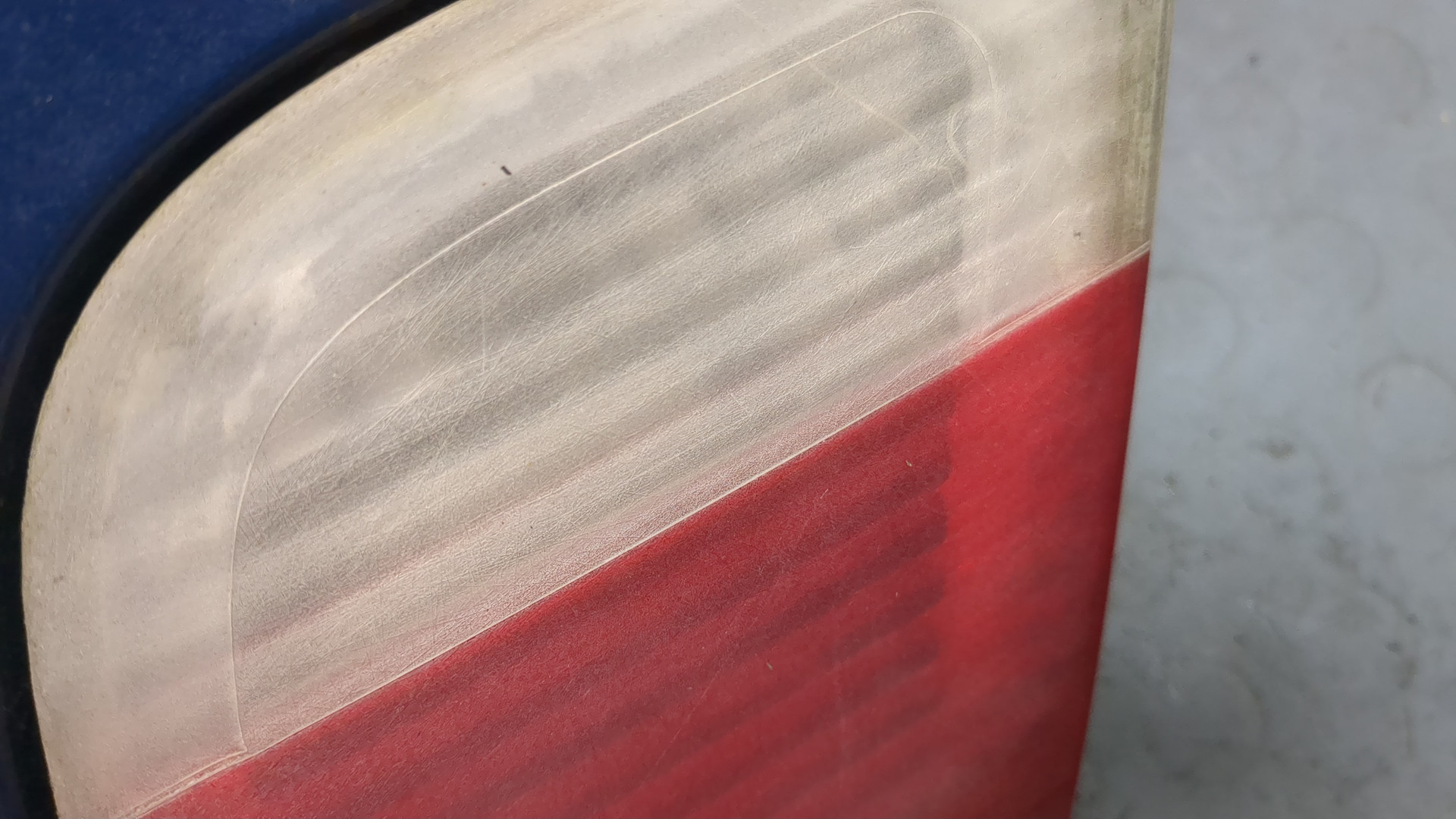 Дверь багажника