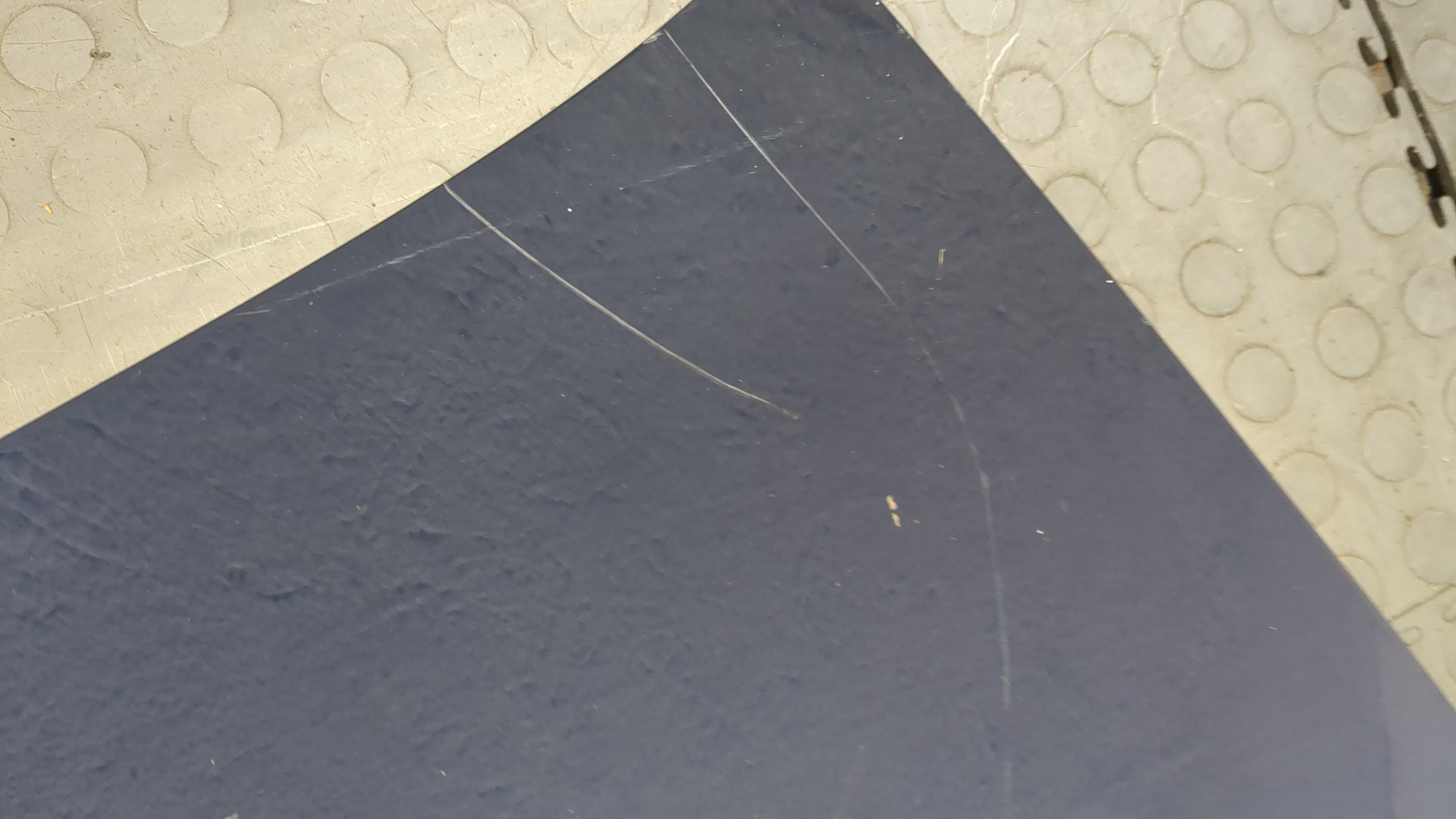 Дверь багажника