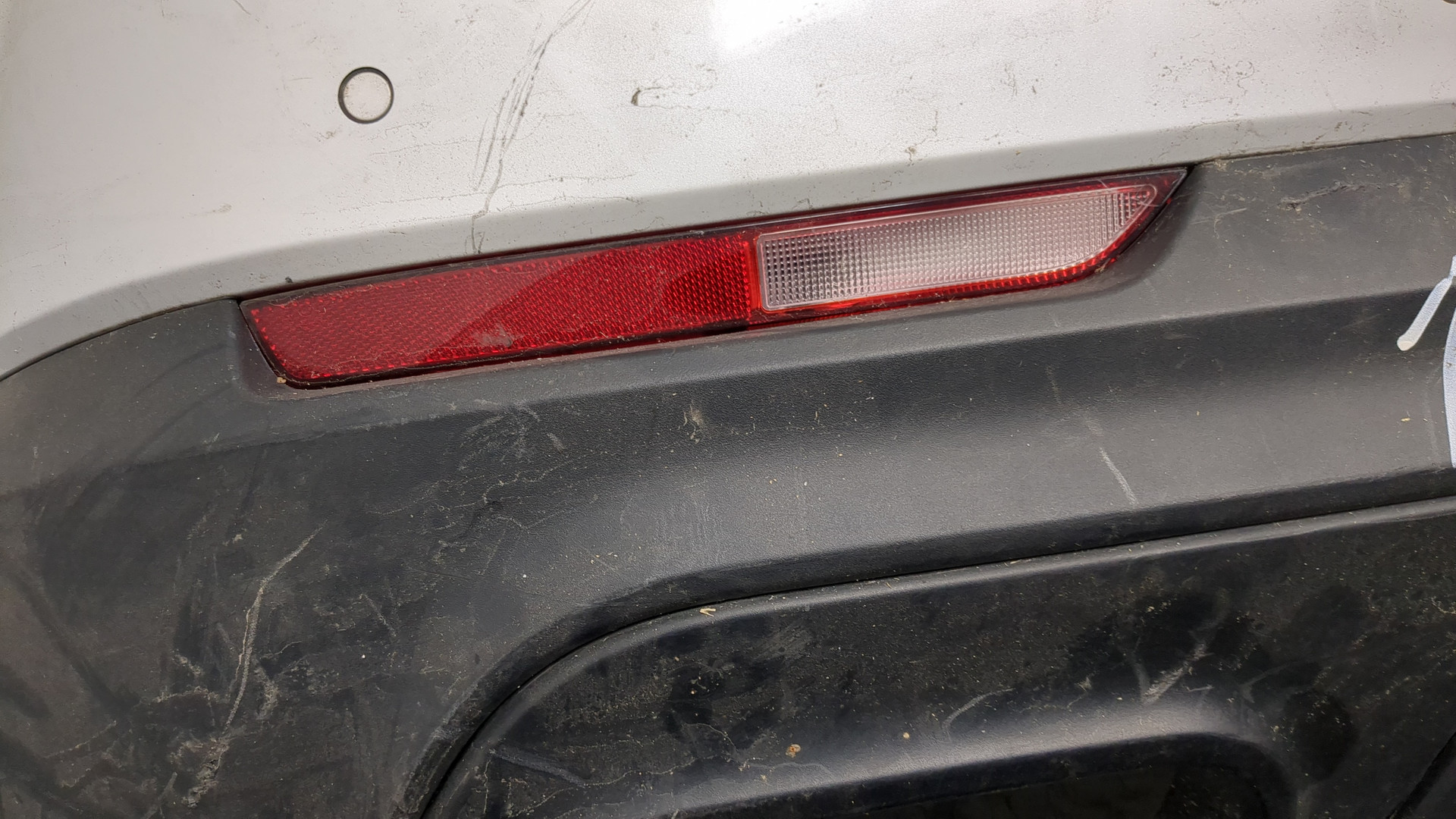 Бампер задний