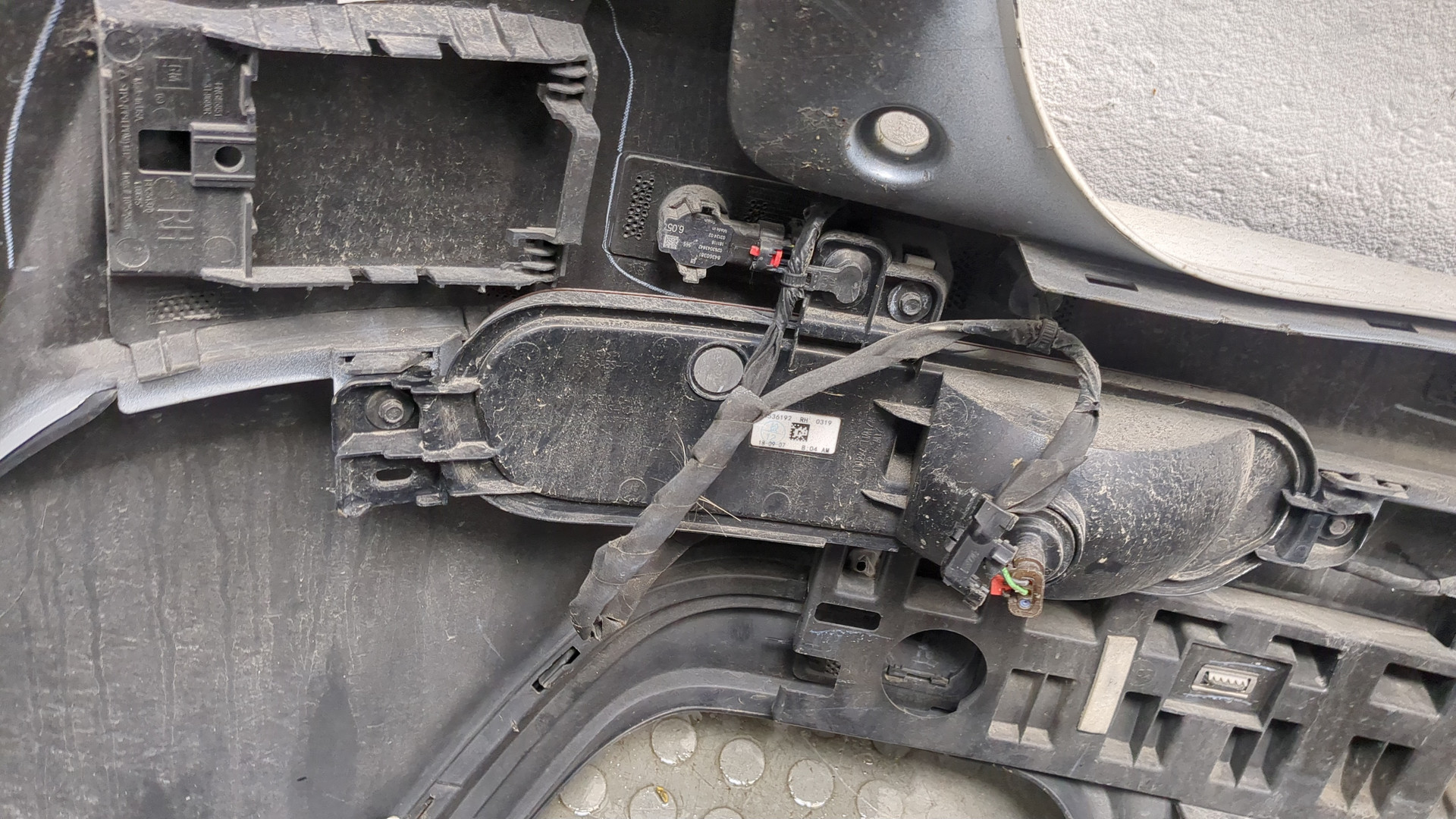 Бампер задний