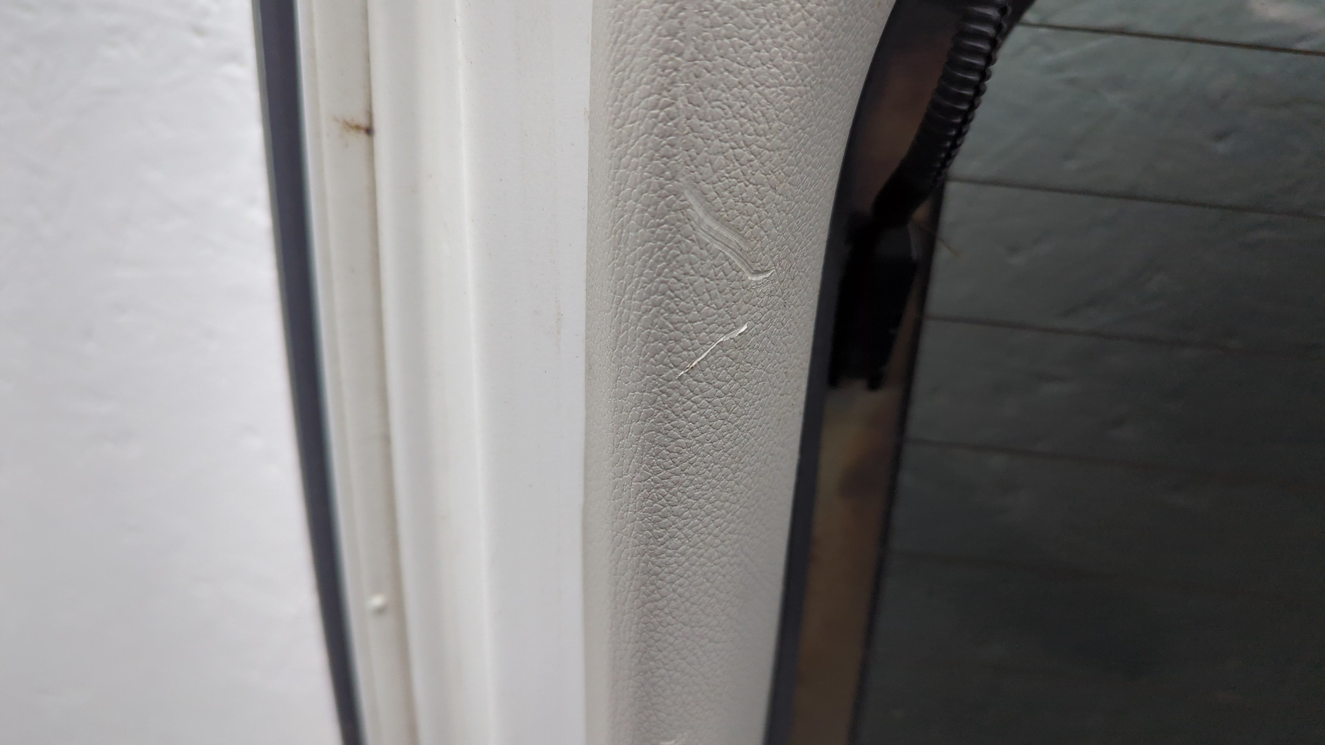 Дверь багажника