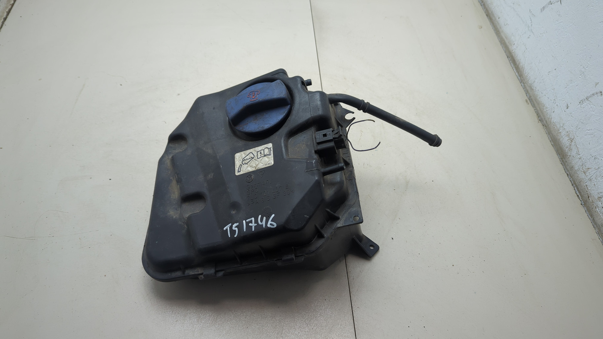 Бачок расширительный