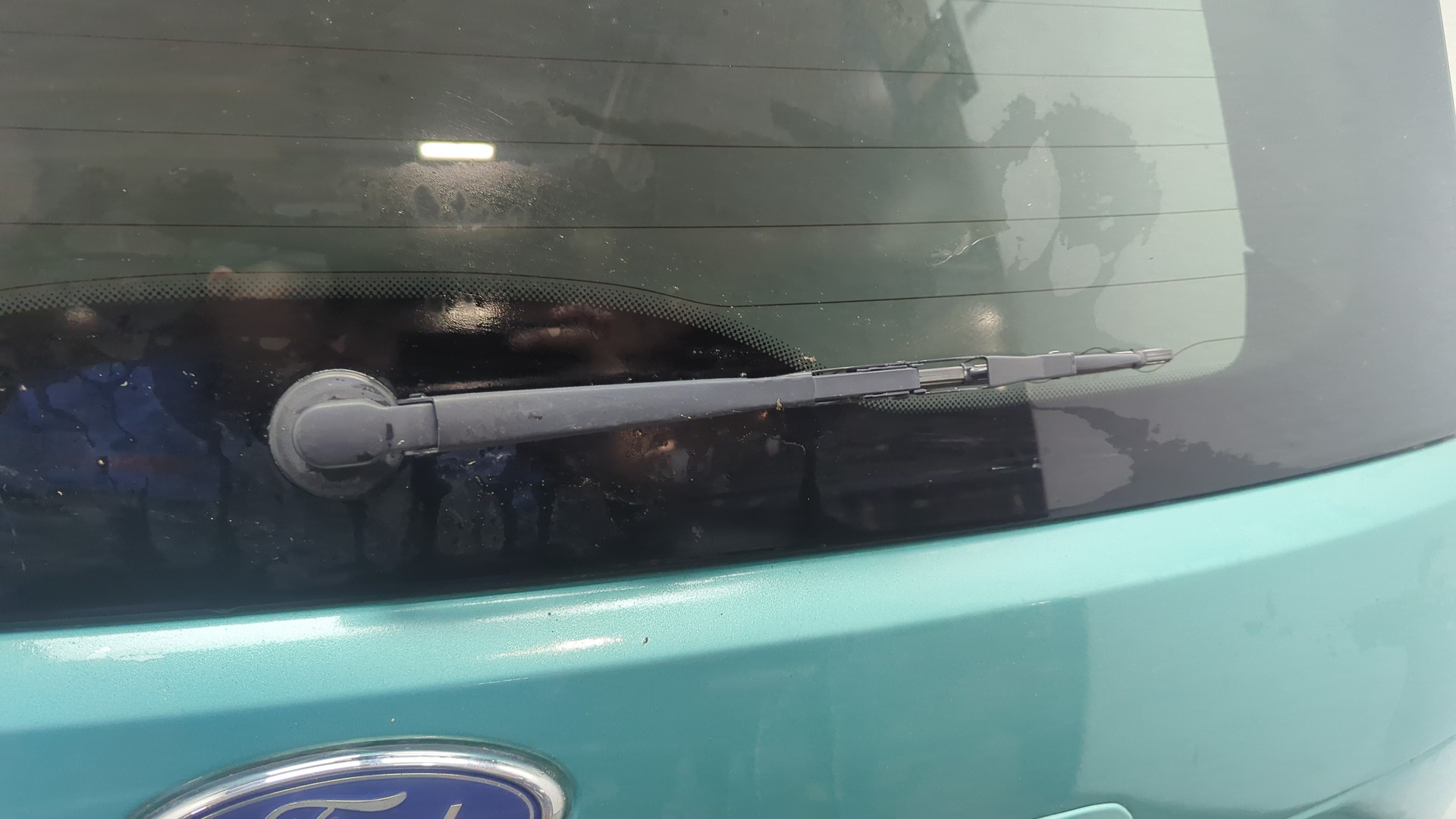 Дверь багажника