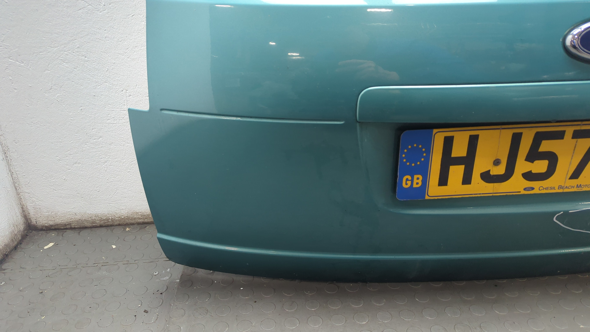 Дверь багажника