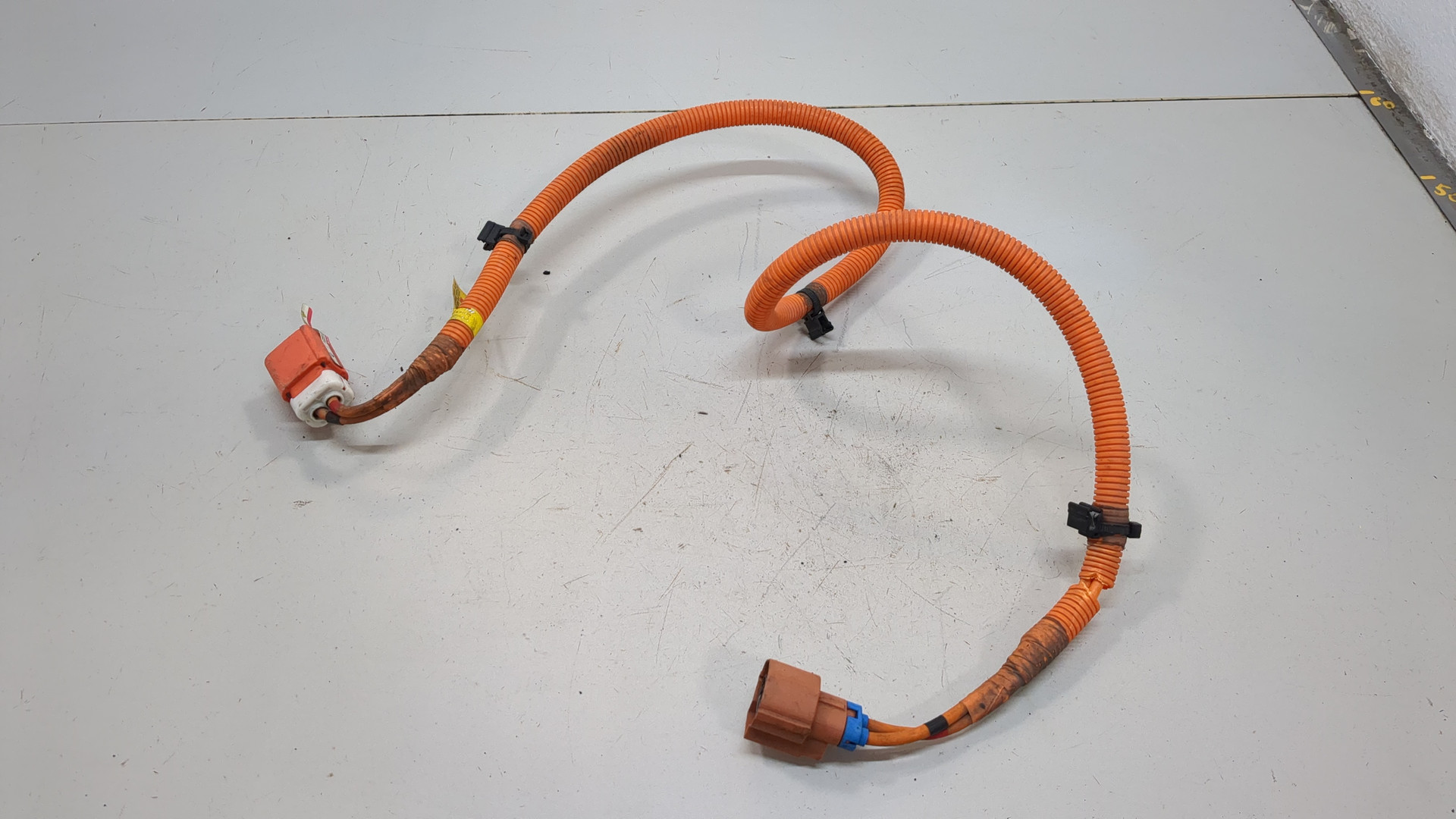 Провод высокого напряжения