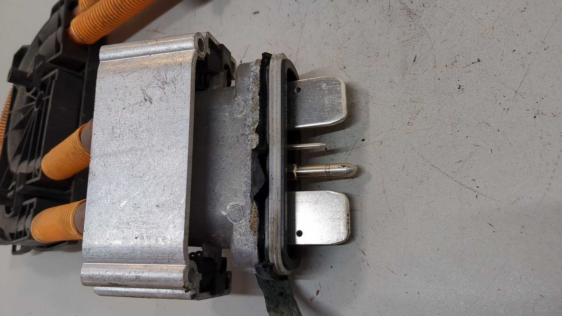 Провод высокого напряжения