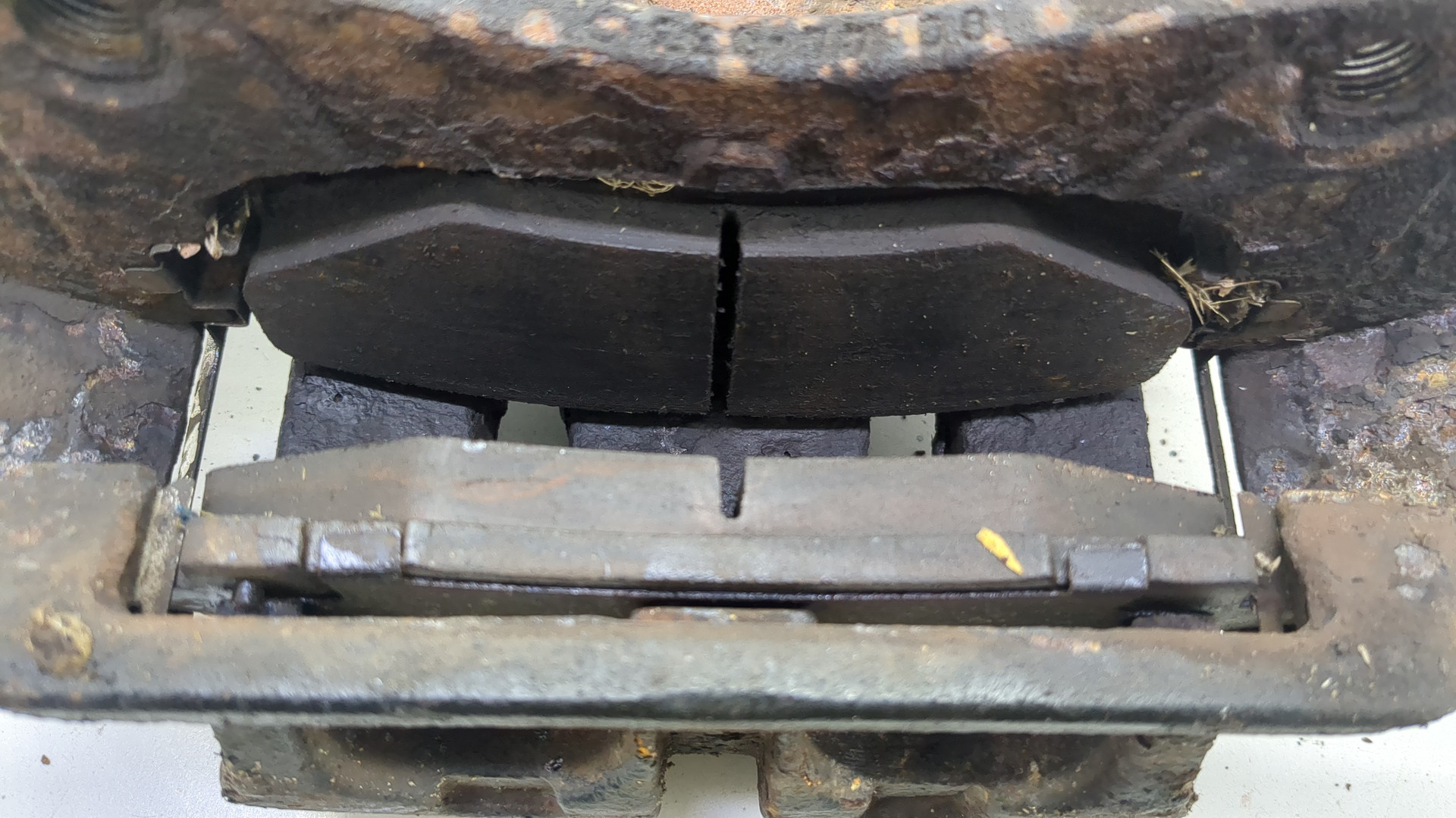 Суппорт передний правый