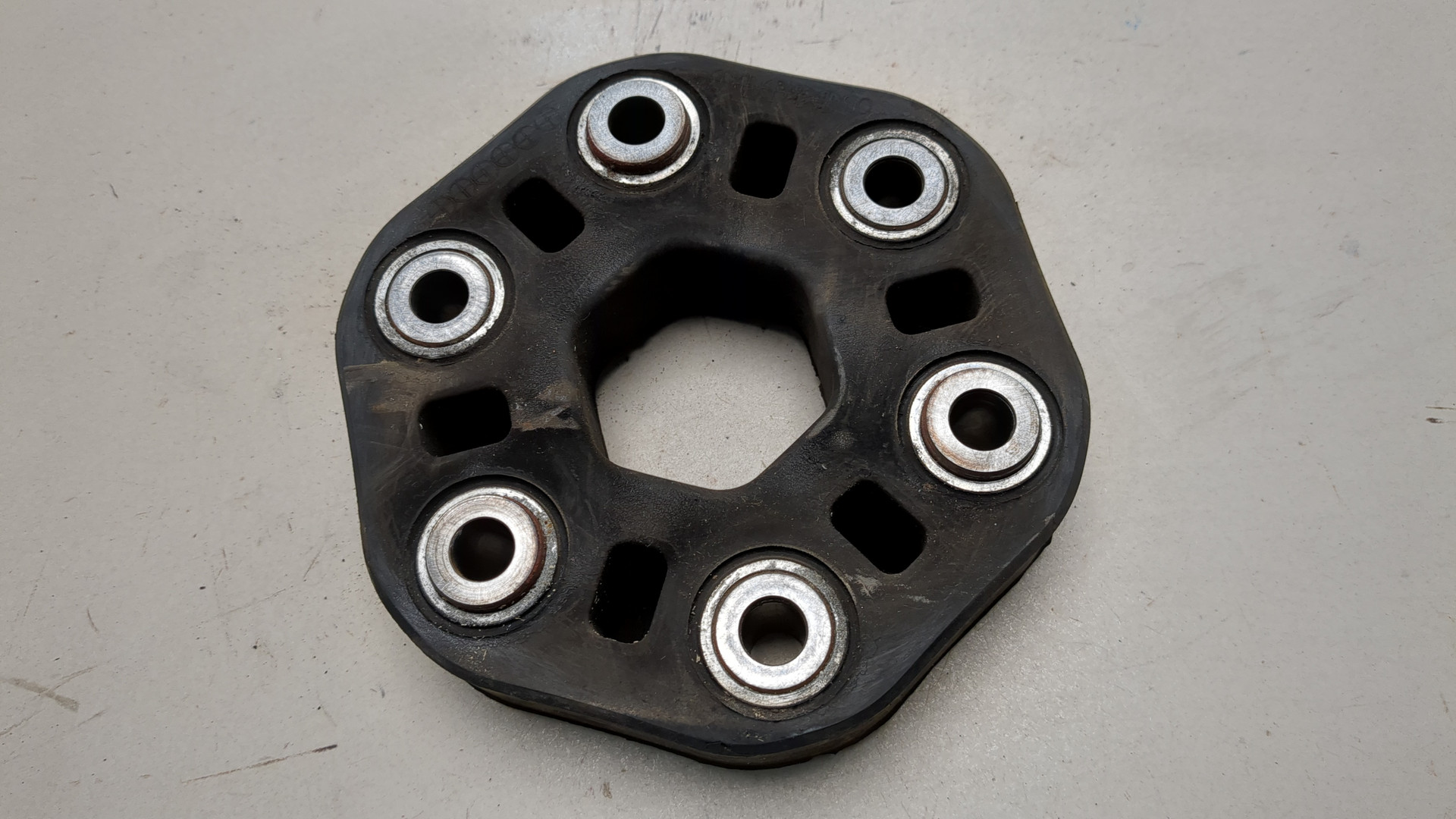 Муфта эластичная карданного вала