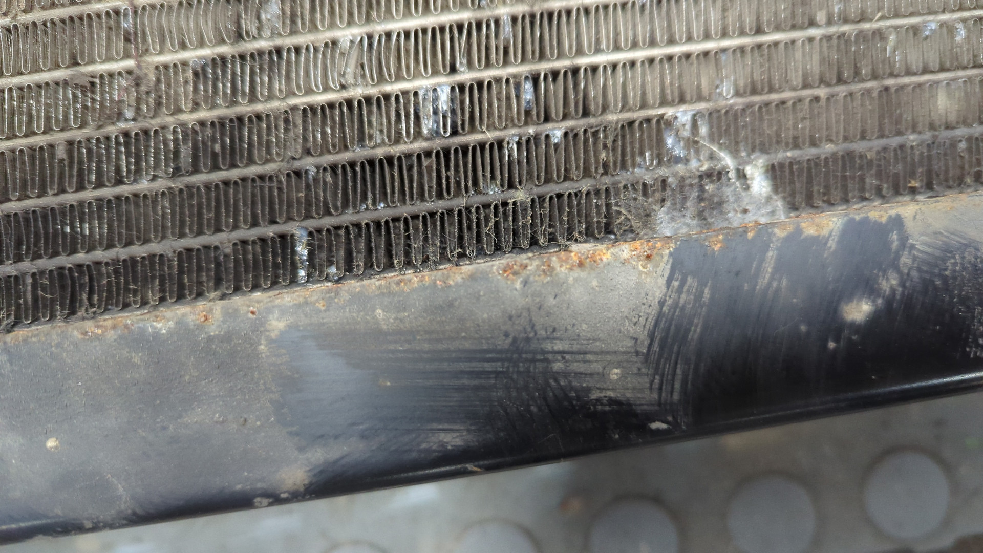 Радиатор охлаждения двигателя основной