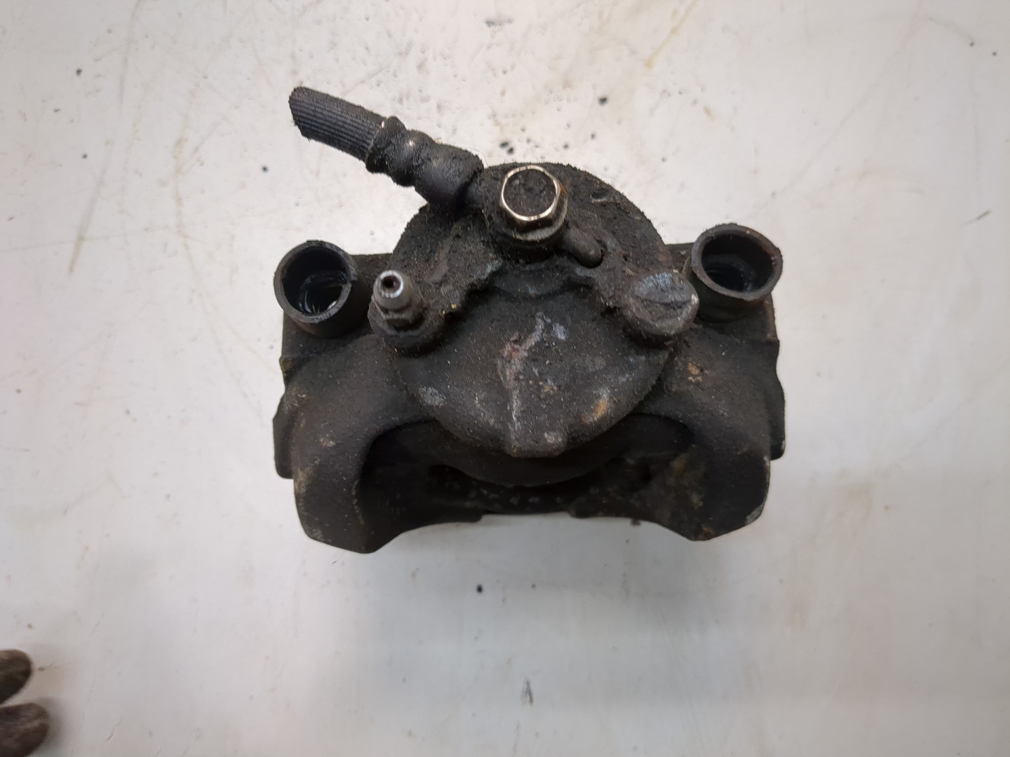 Суппорт передний правый