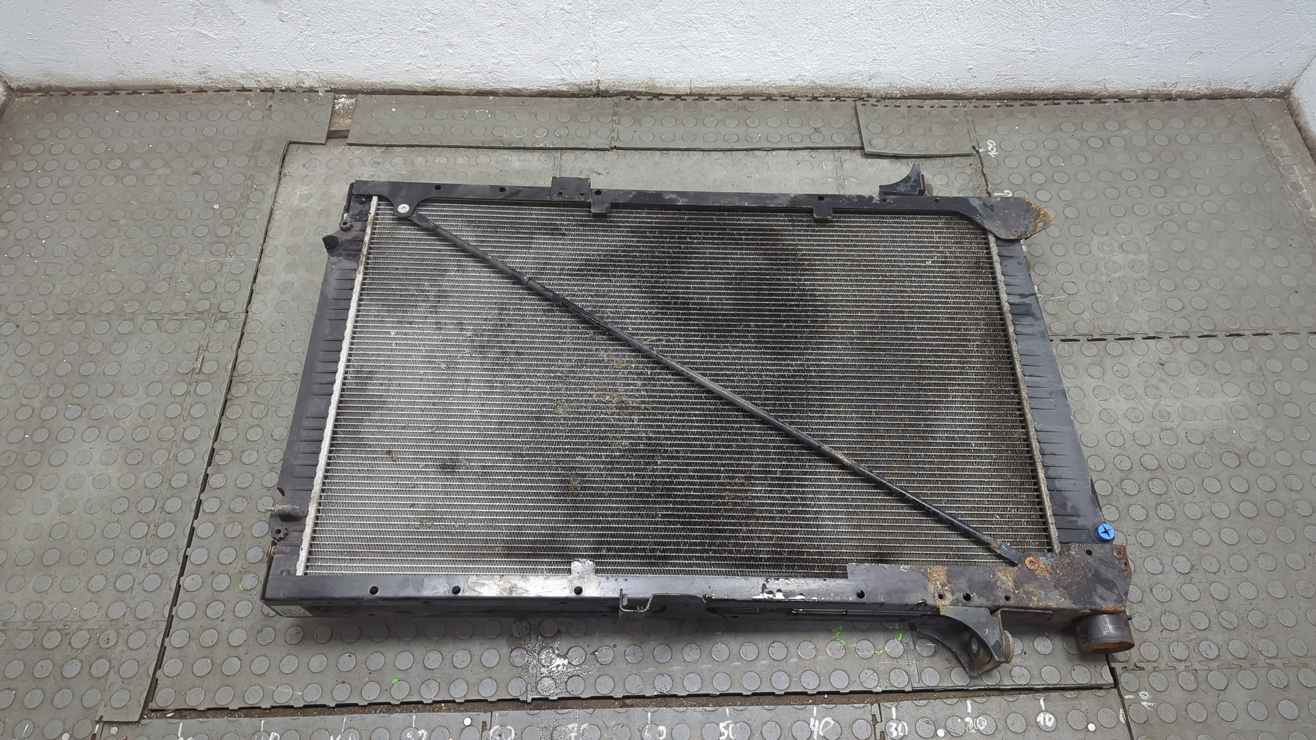 Радиатор охлаждения двигателя основной