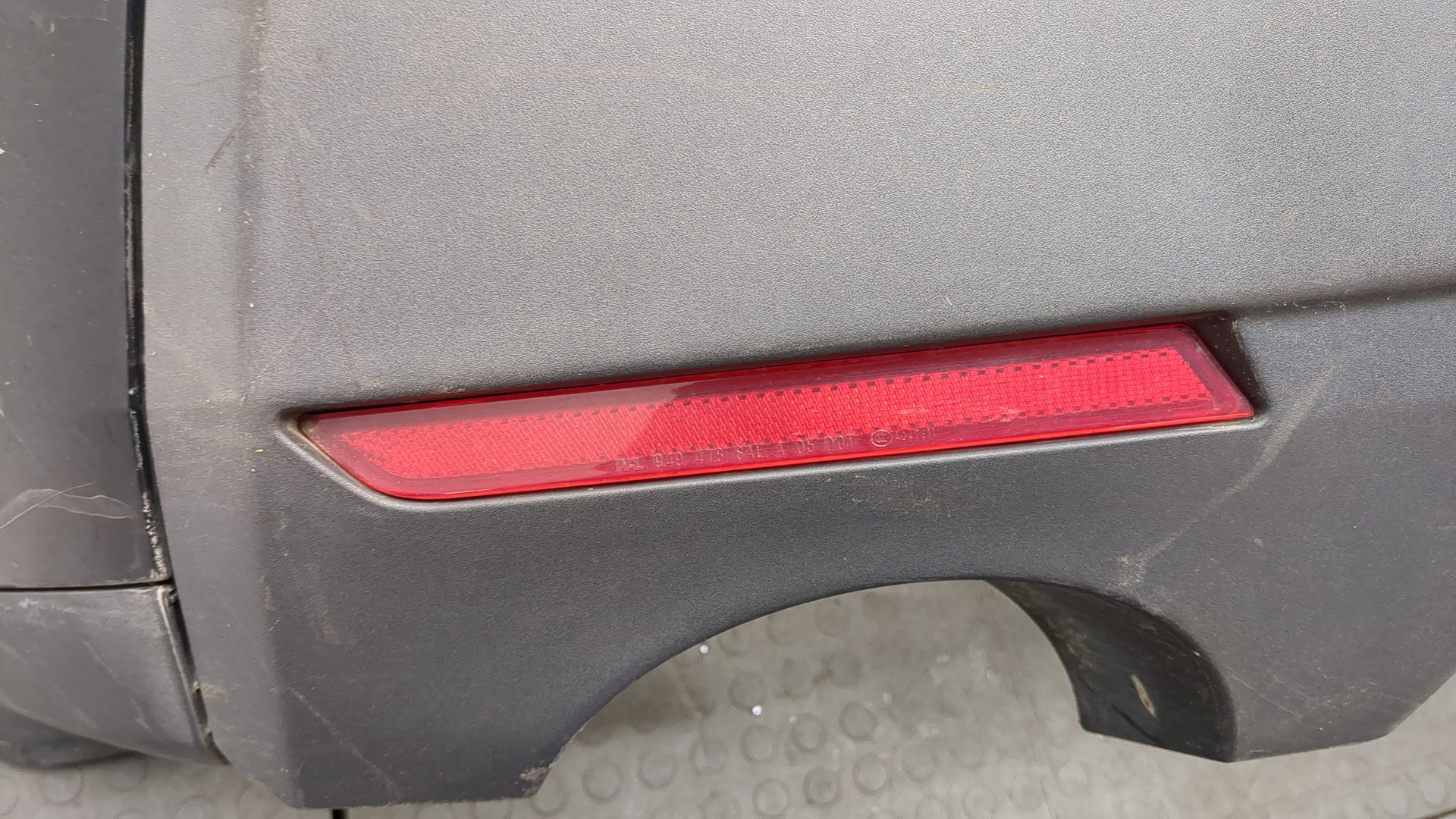 Бампер задний