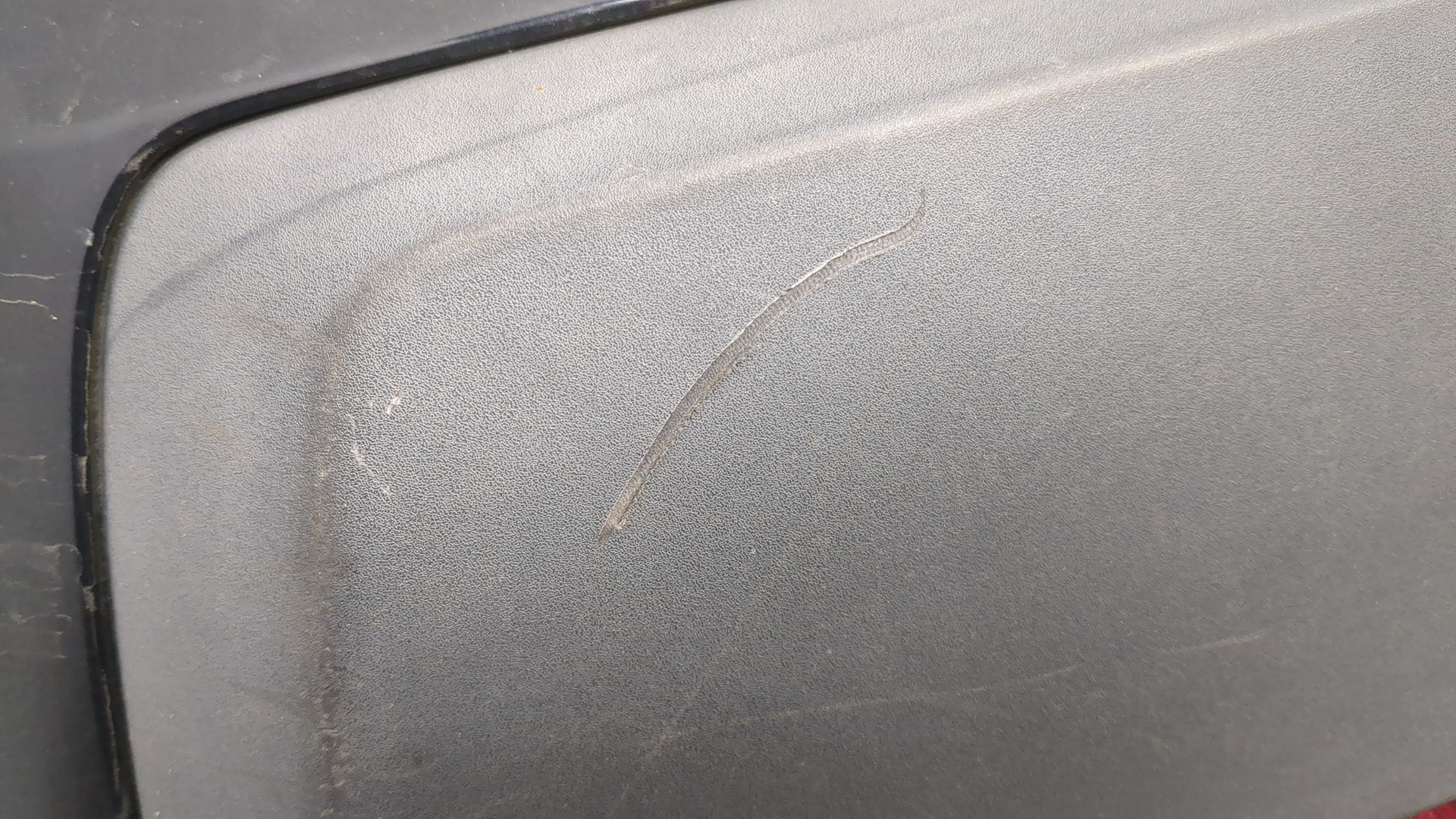 Бампер задний