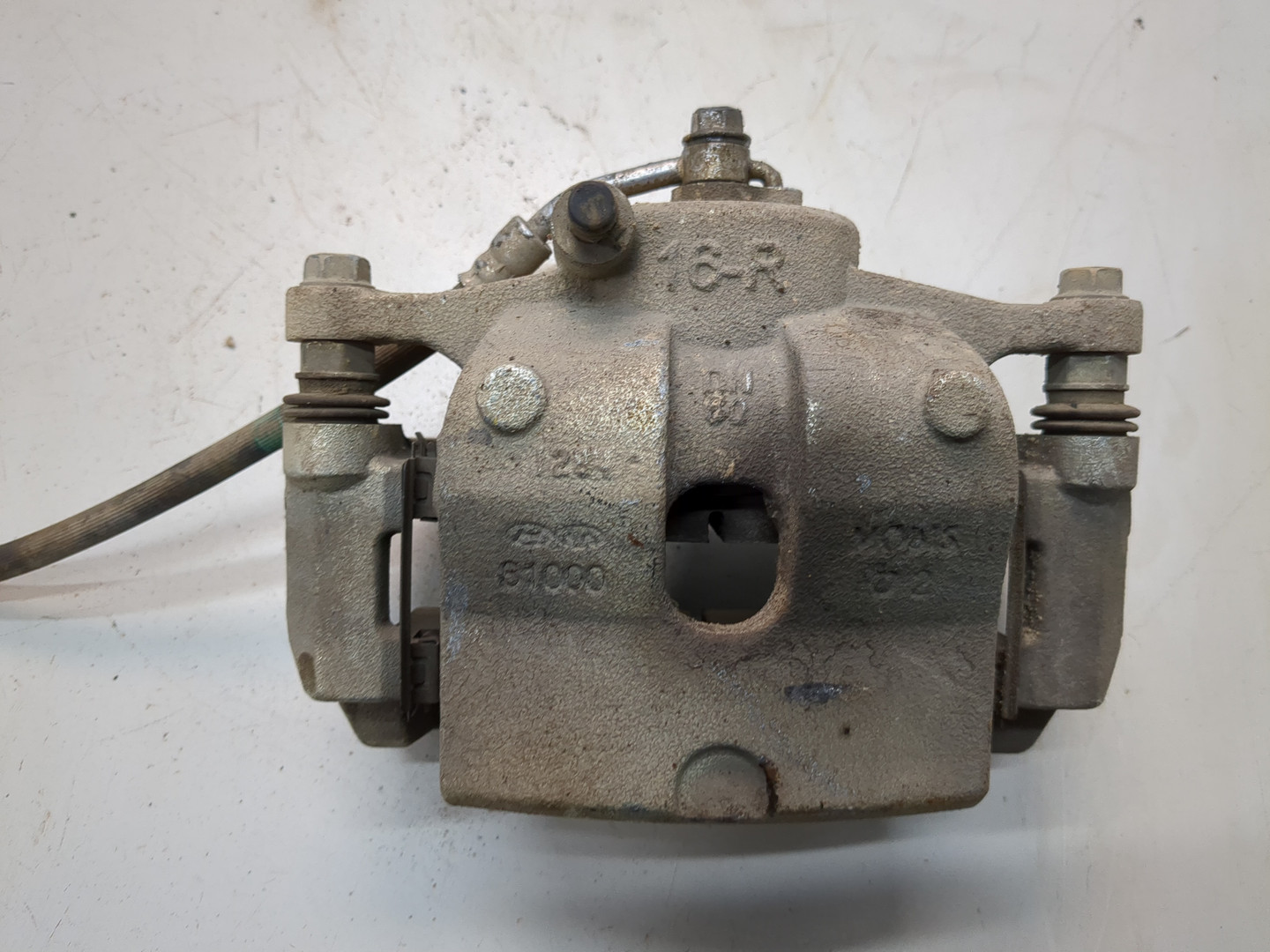 Суппорт передний правый