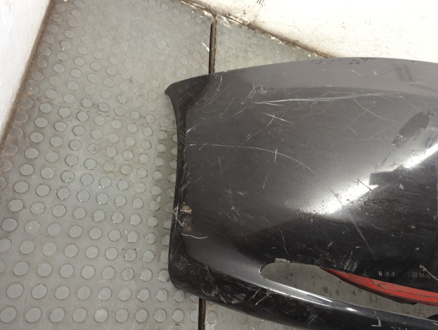 Бампер задний