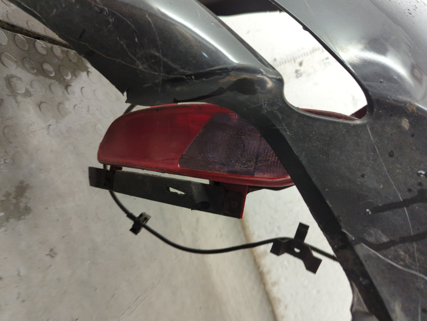 Бампер задний