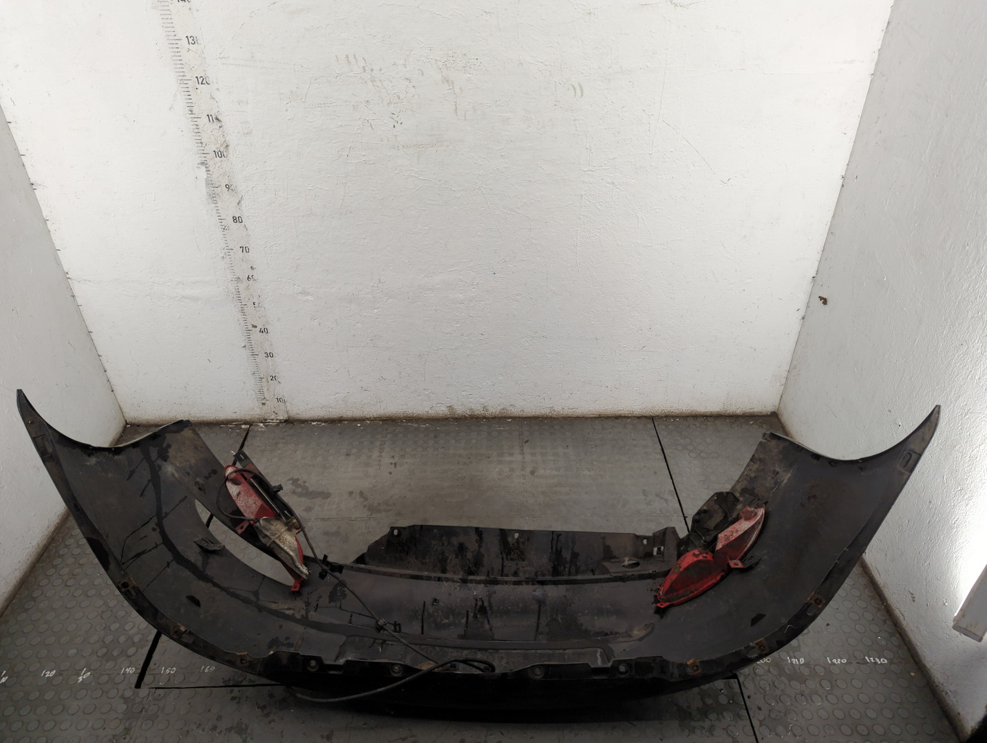 Бампер задний