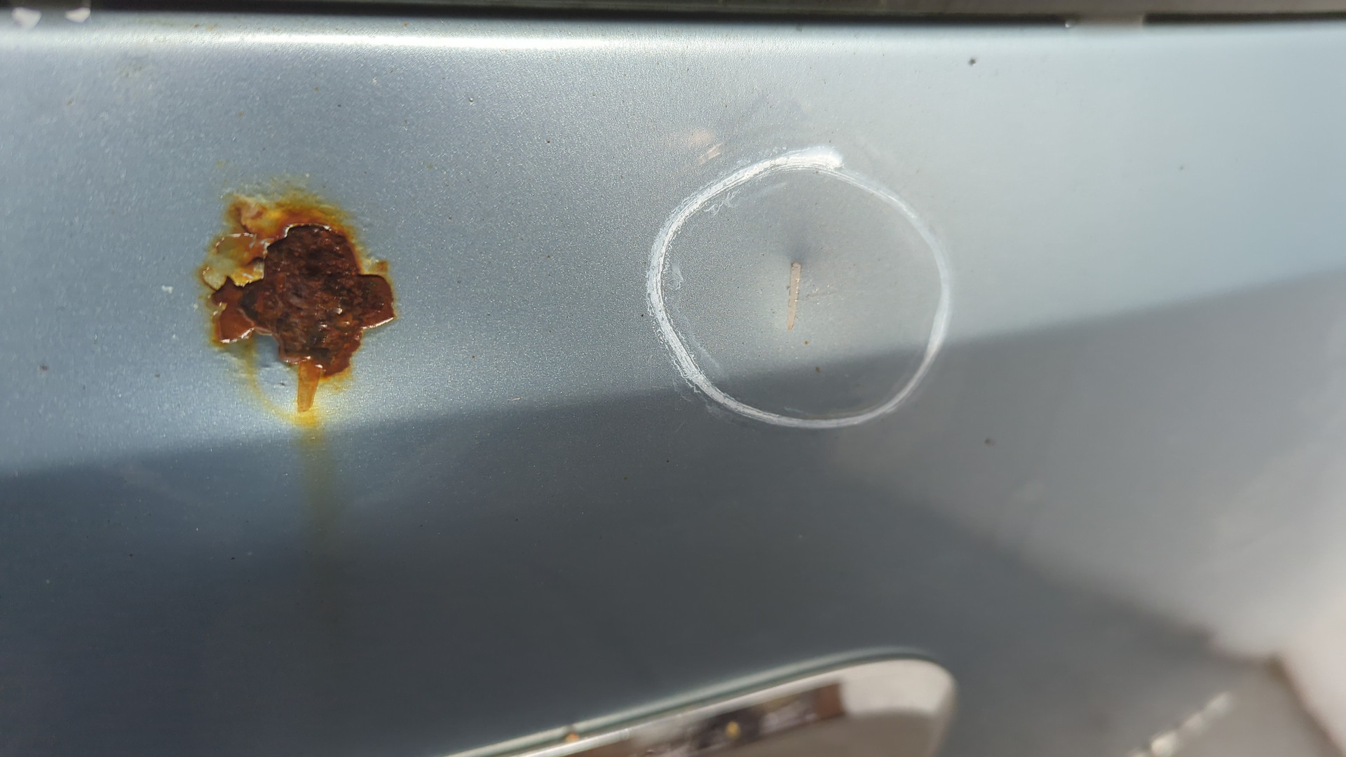 Дверь багажника