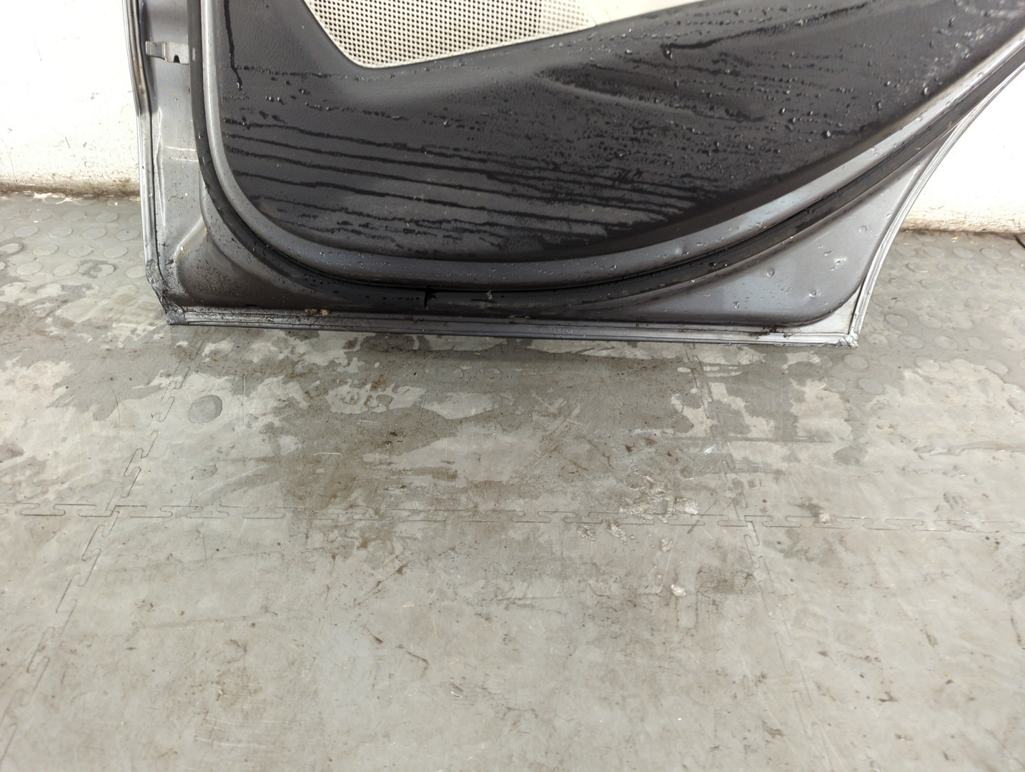 Дверь задняя правая