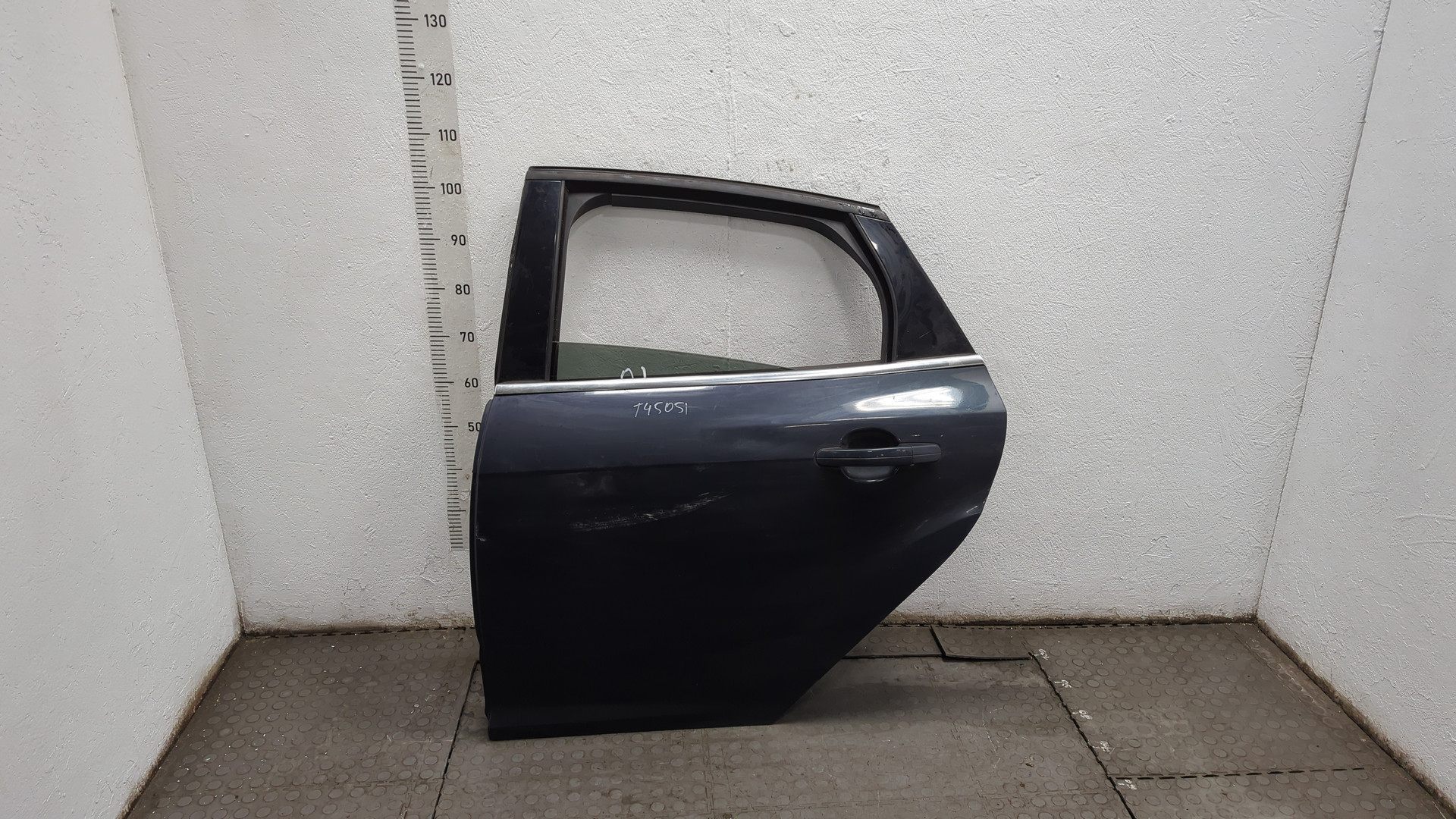 Дверь задняя левая