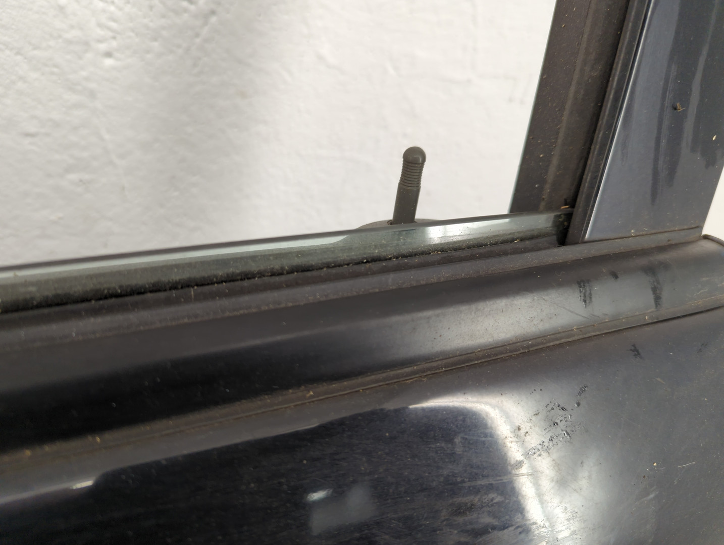 Дверь передняя левая