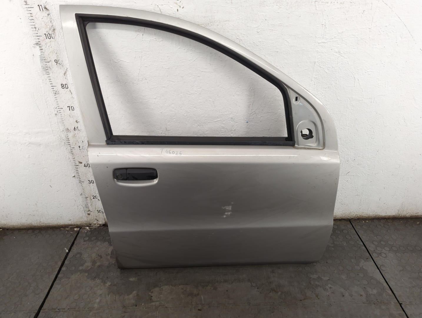 Дверь передняя правая