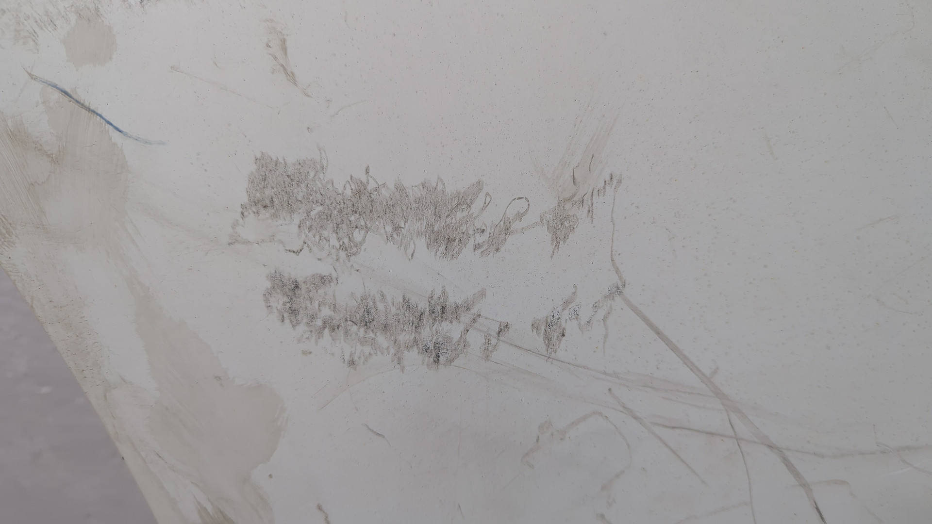 Крыло переднее левое