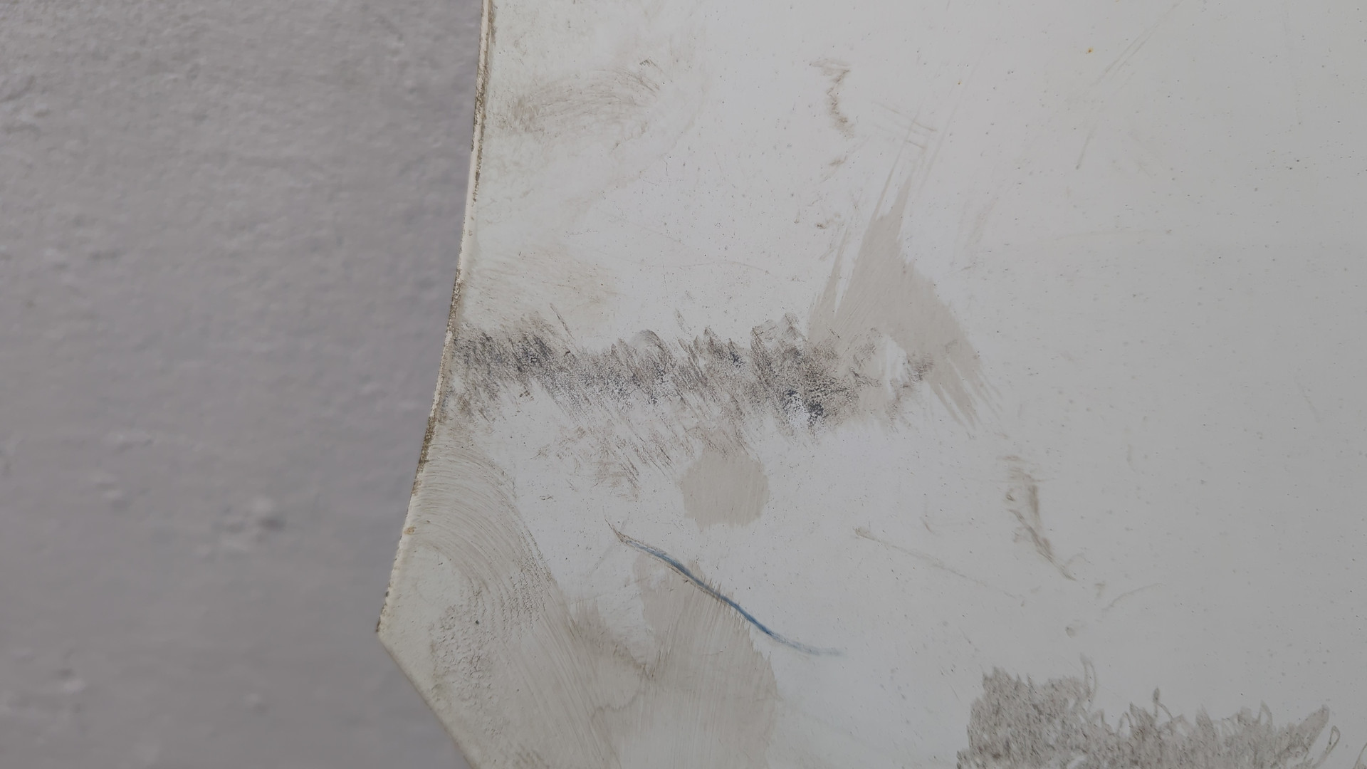 Крыло переднее левое