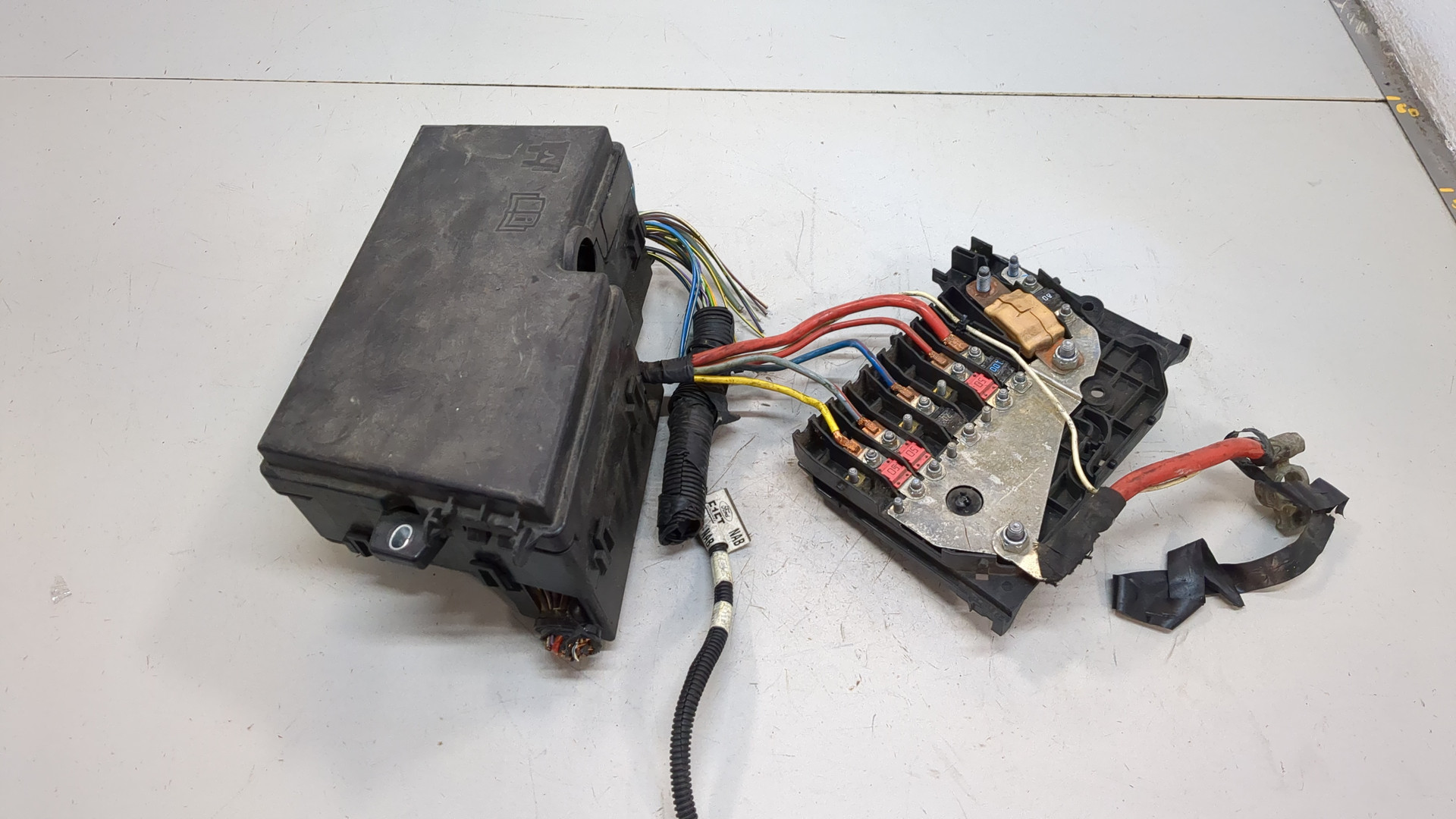 Блок предохранителей