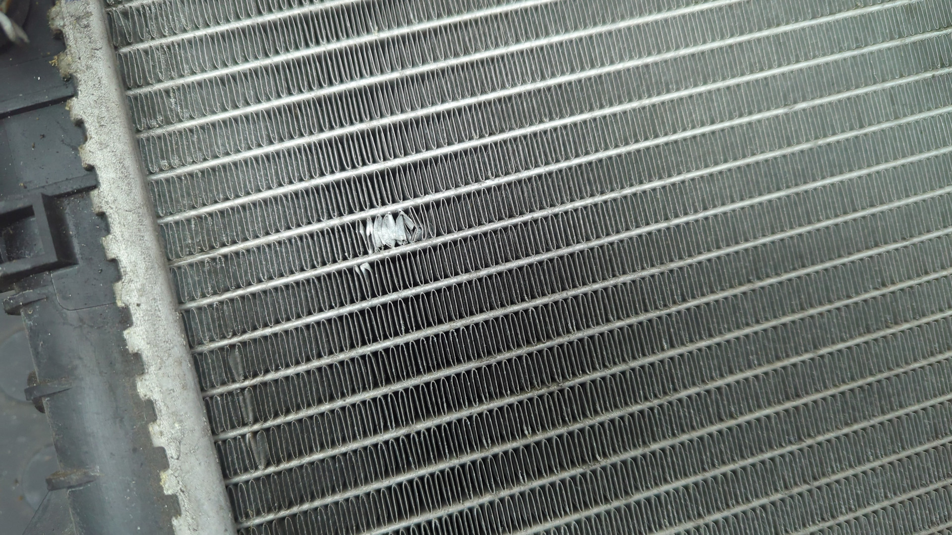 Радиатор охлаждения двигателя основной