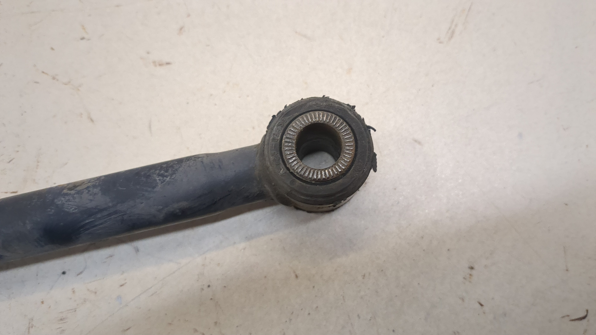 Рычаг задний