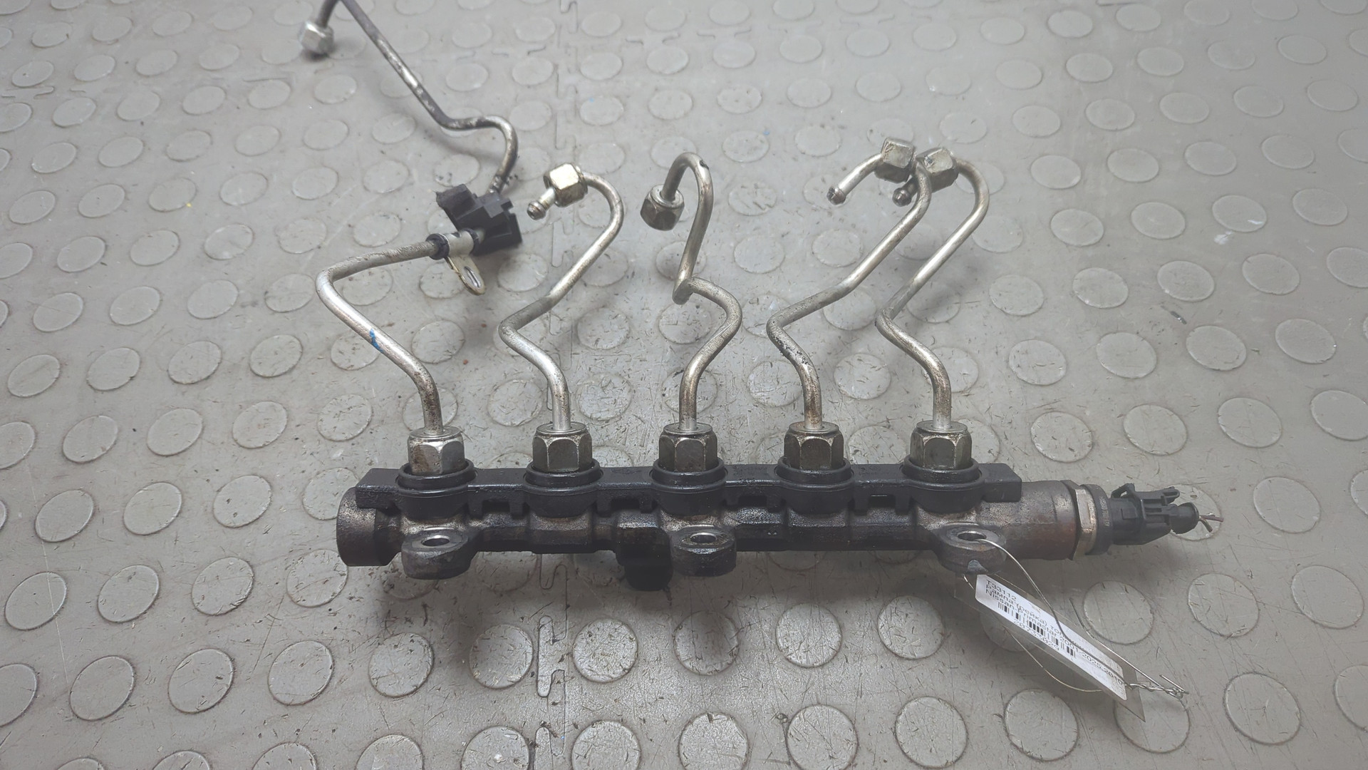 Рейка топливная (рампа)