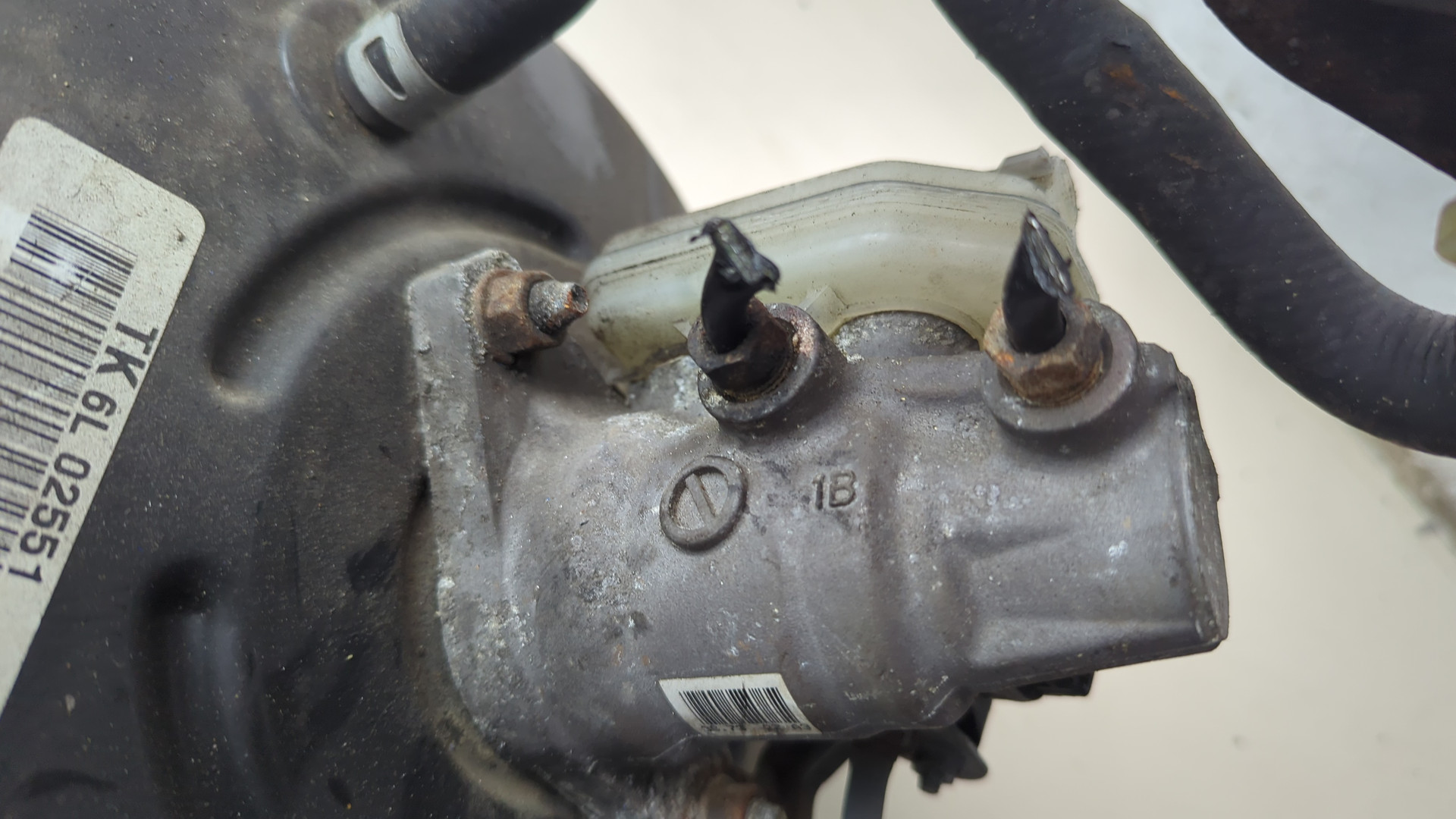 Цилиндр тормозной главный