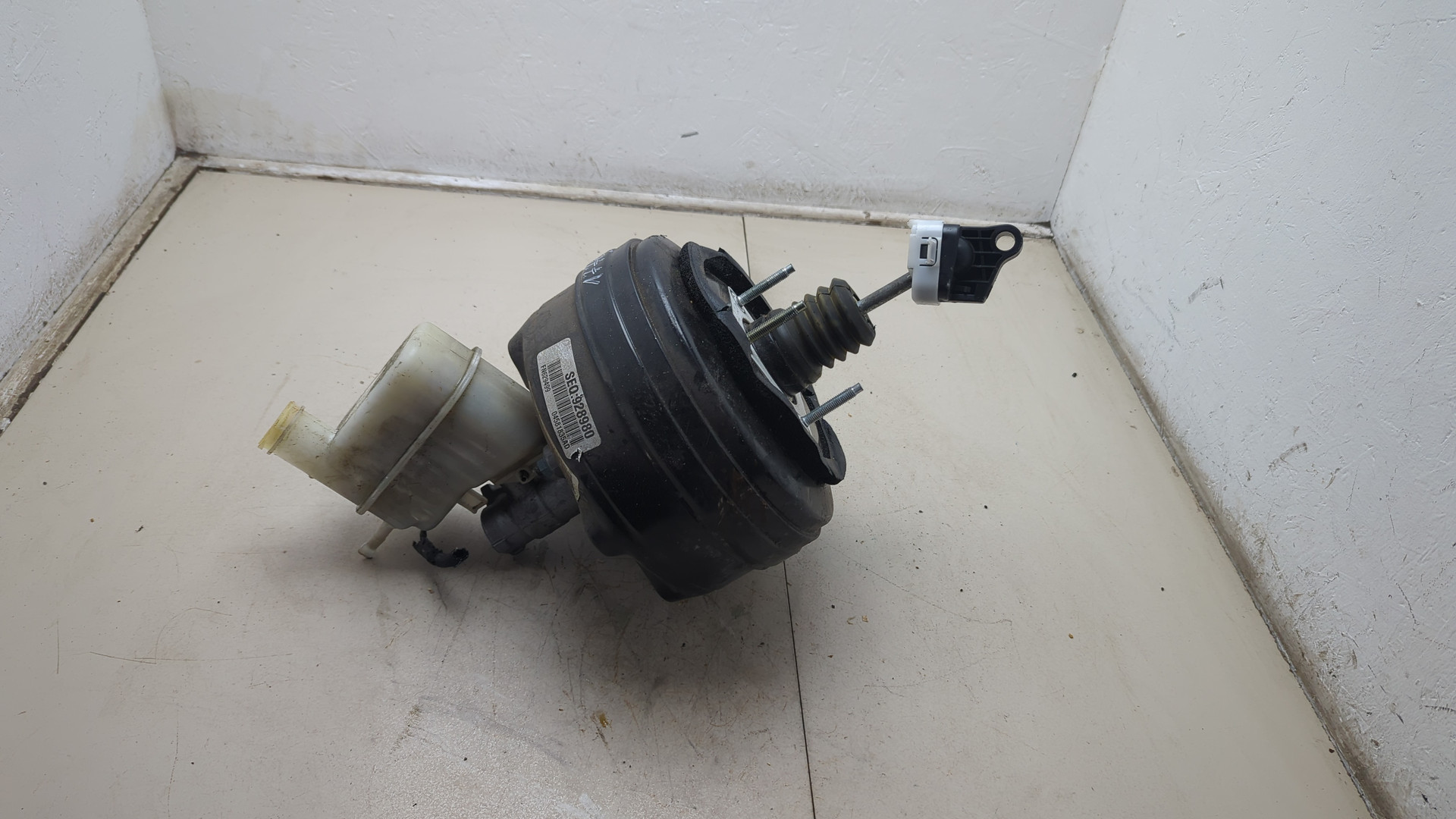 Цилиндр тормозной главный