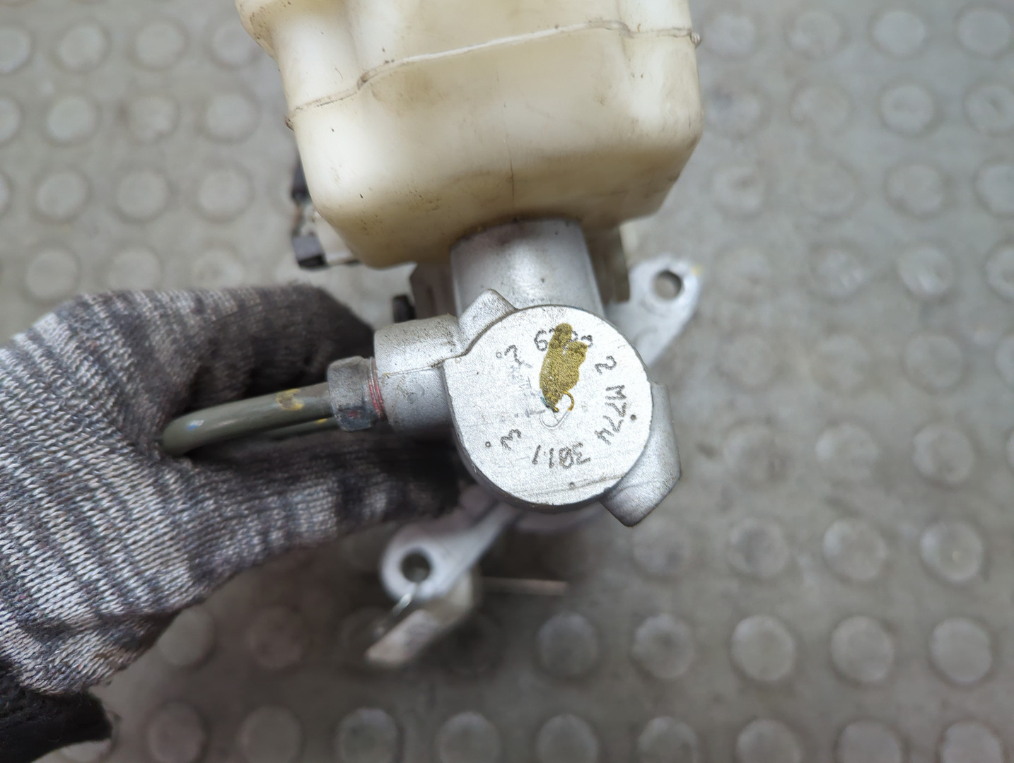 Цилиндр тормозной главный