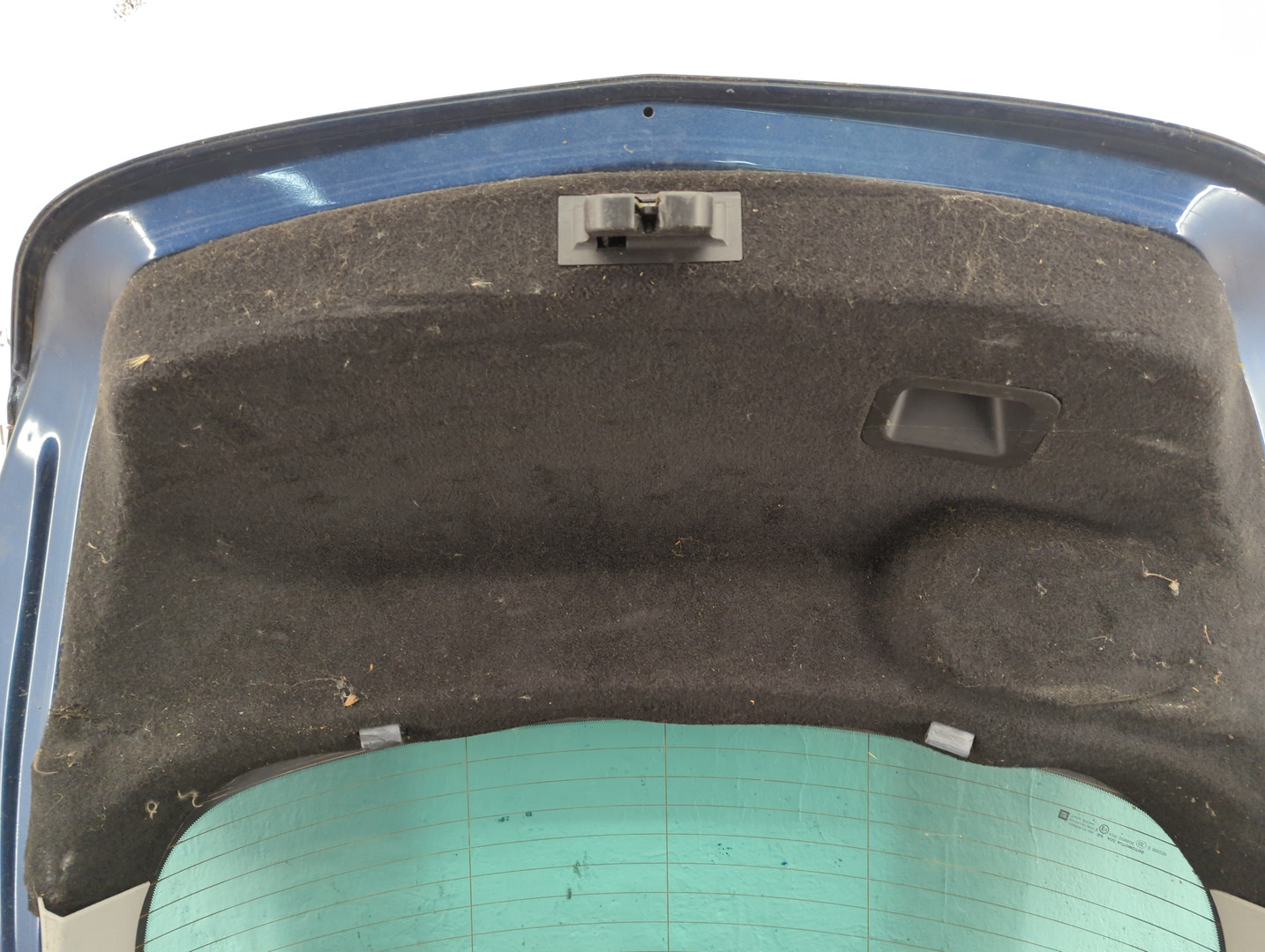 Дверь багажника