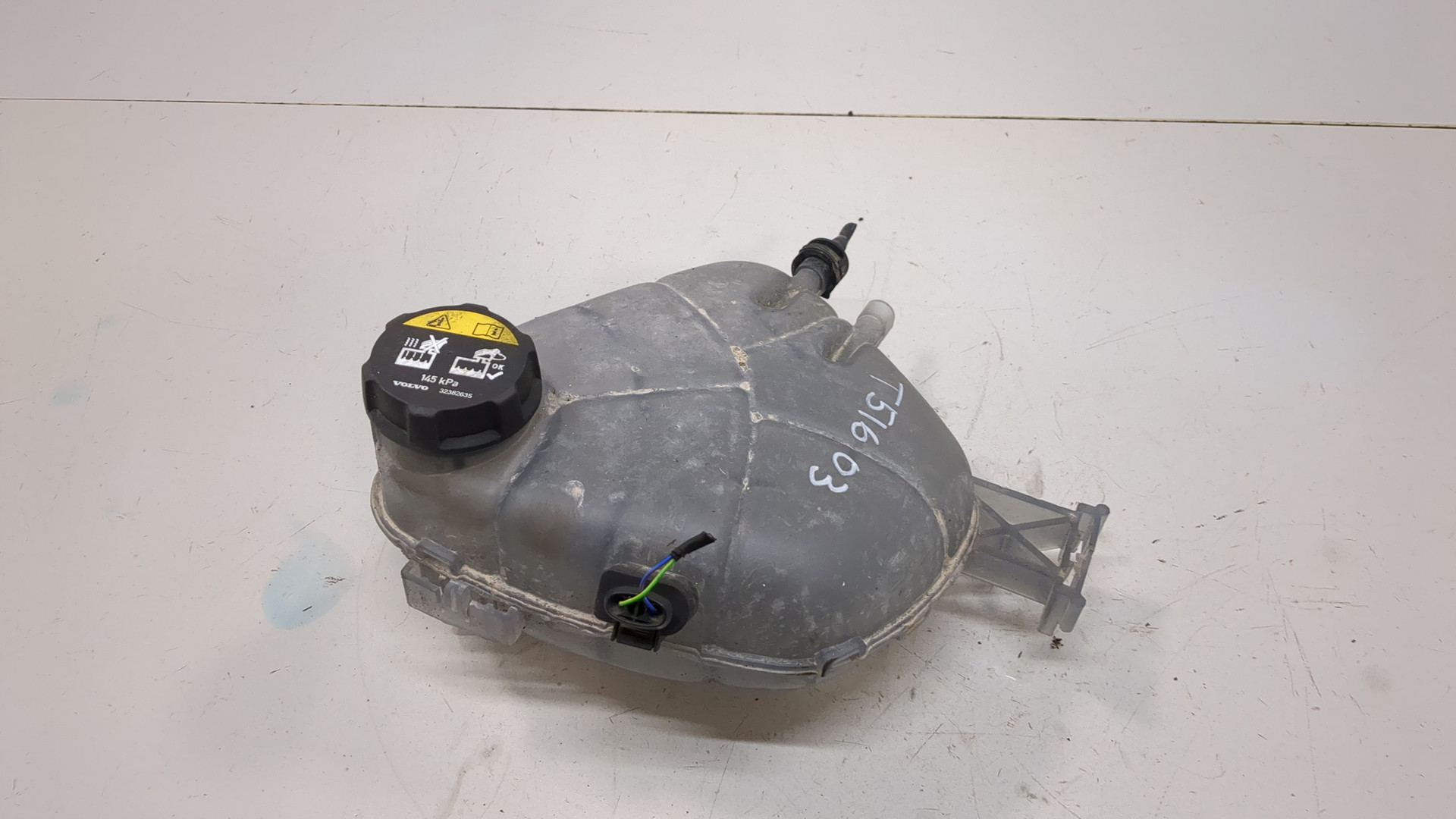 Бачок расширительный