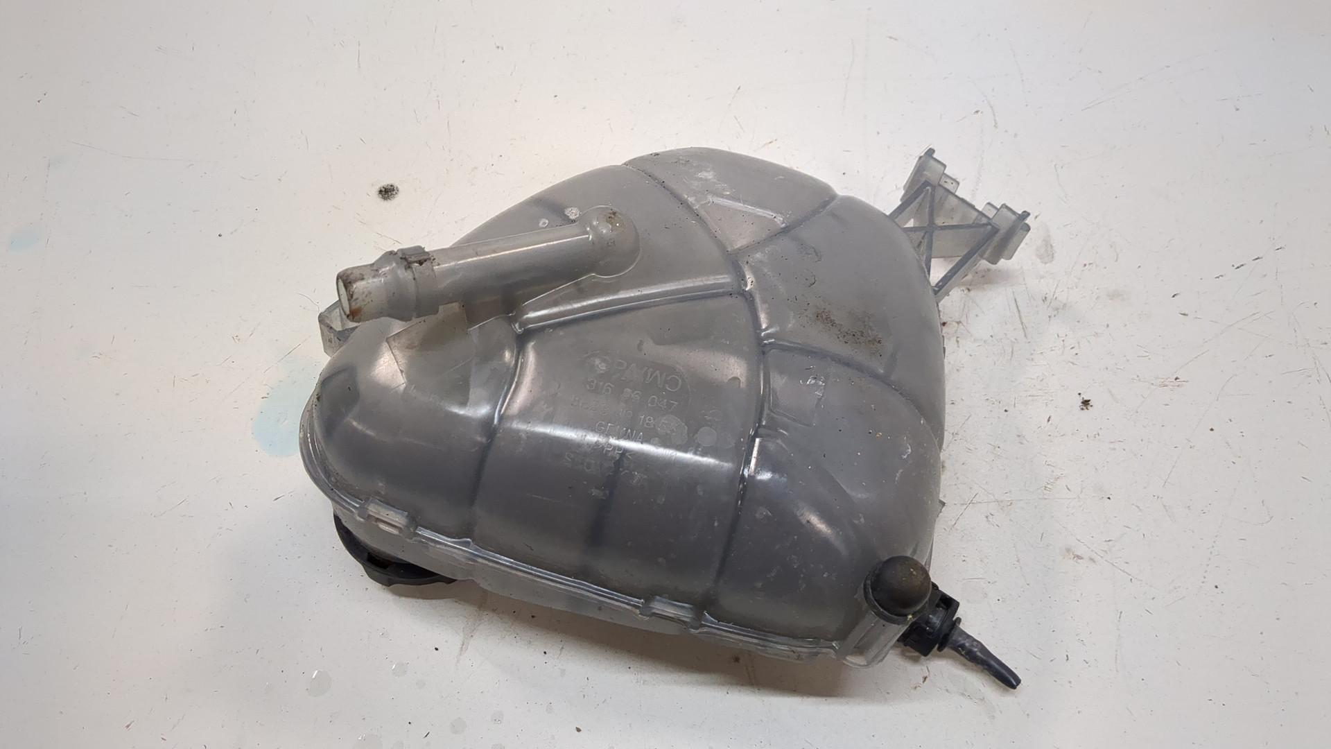 Бачок расширительный