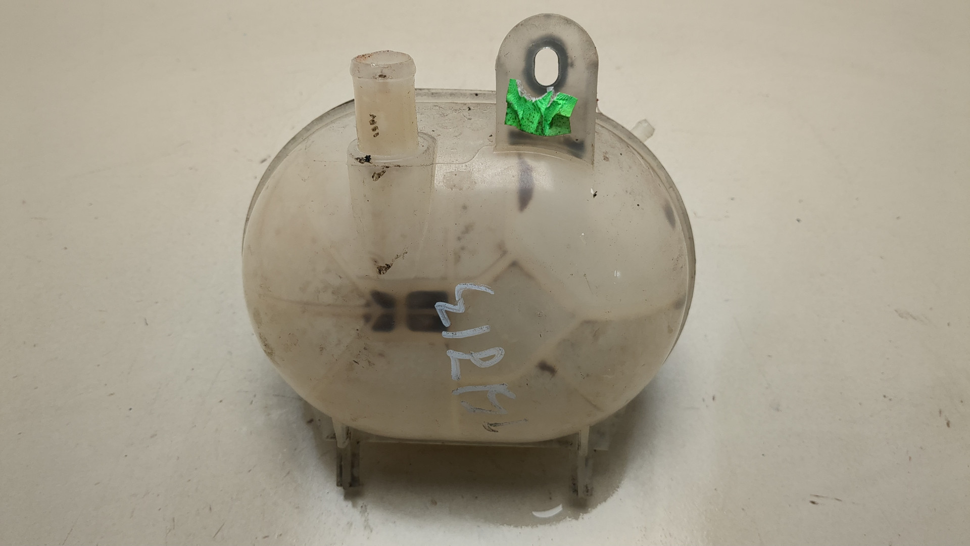 Бачок расширительный