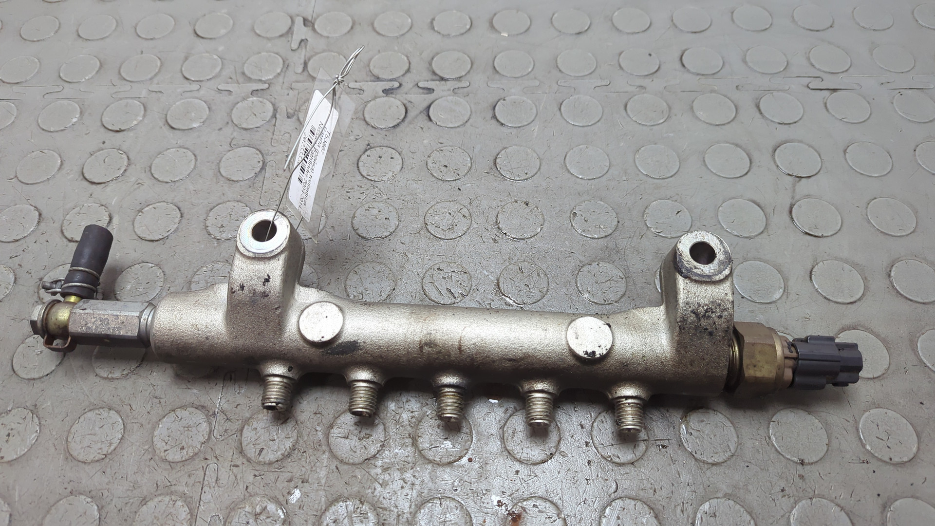 Рейка топливная (рампа)