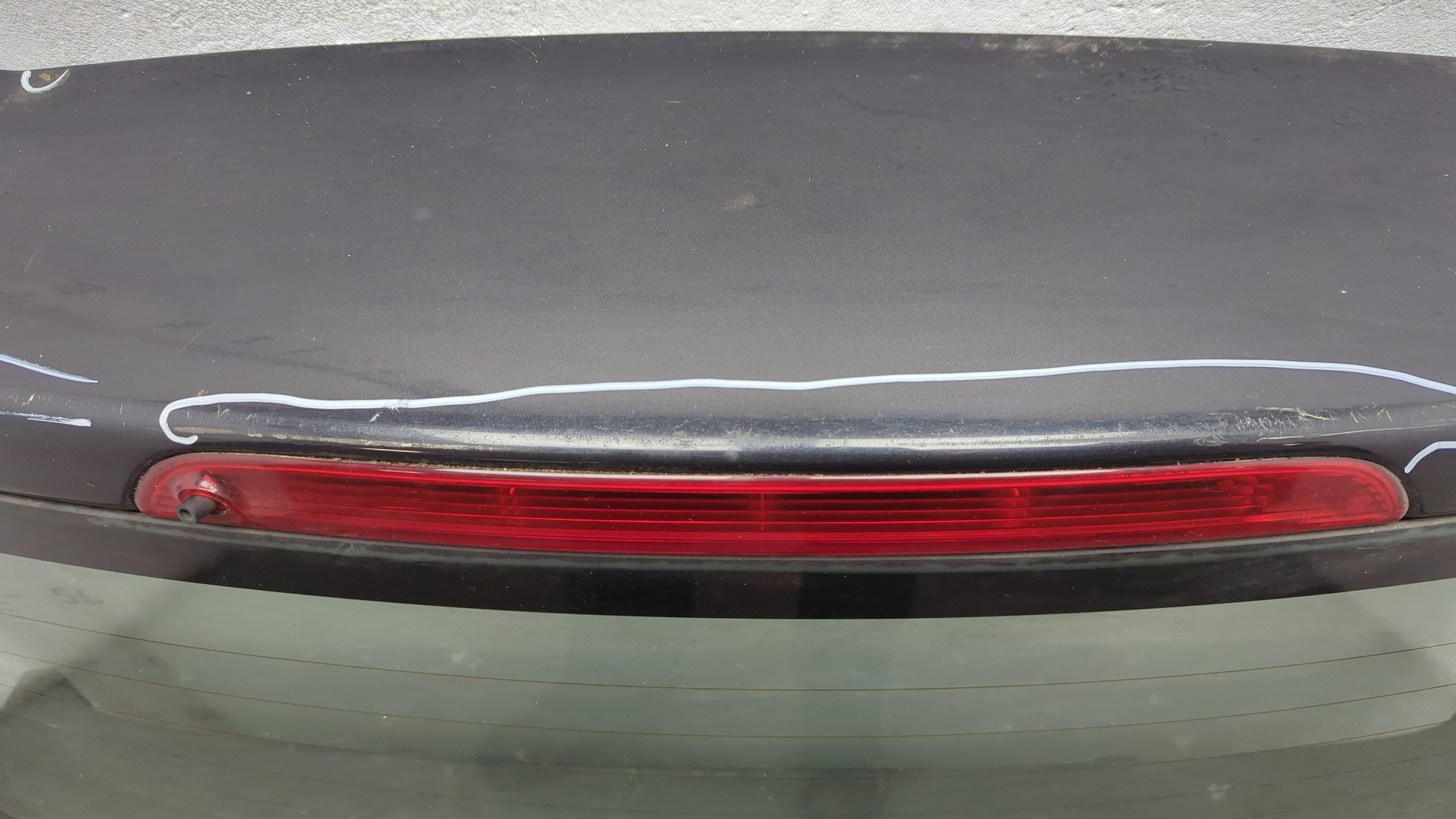 Дверь багажника