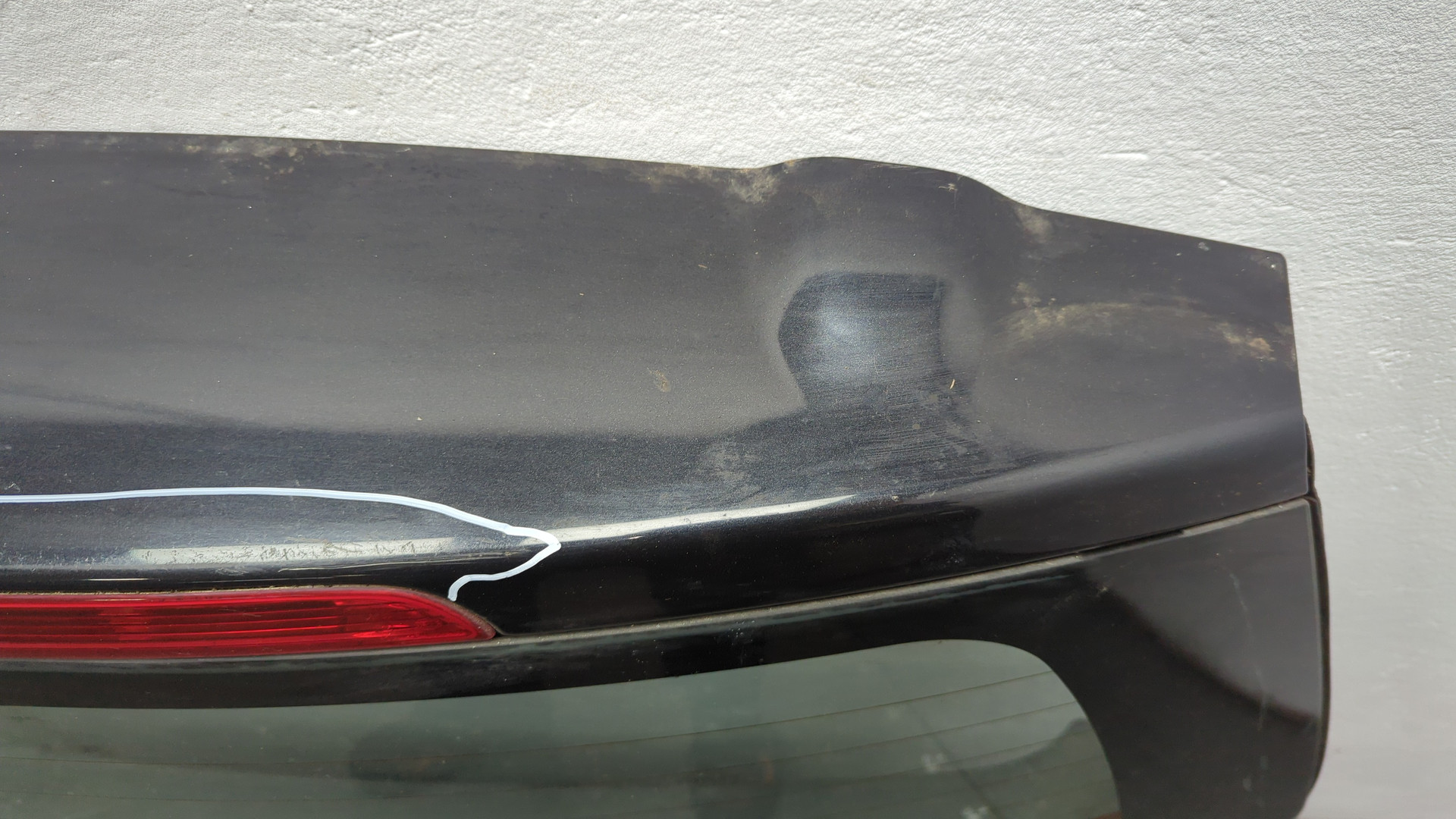 Дверь багажника