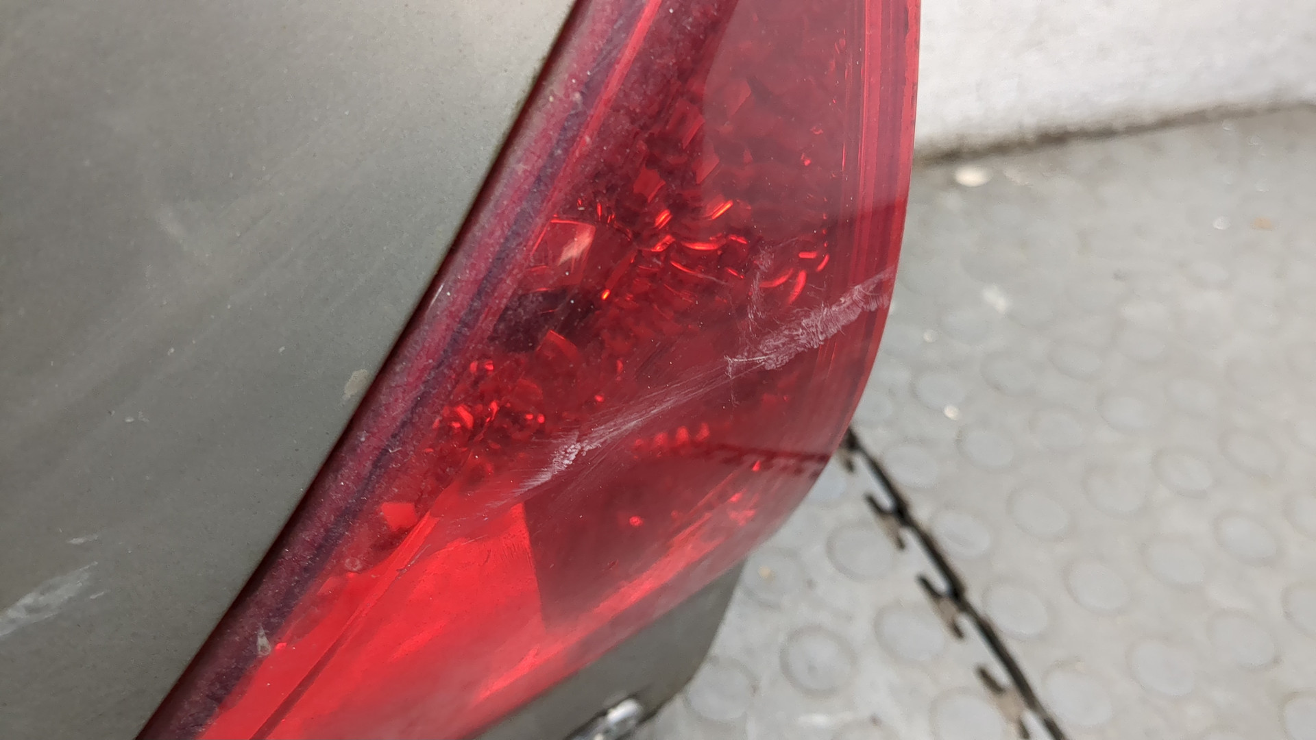 Дверь багажника