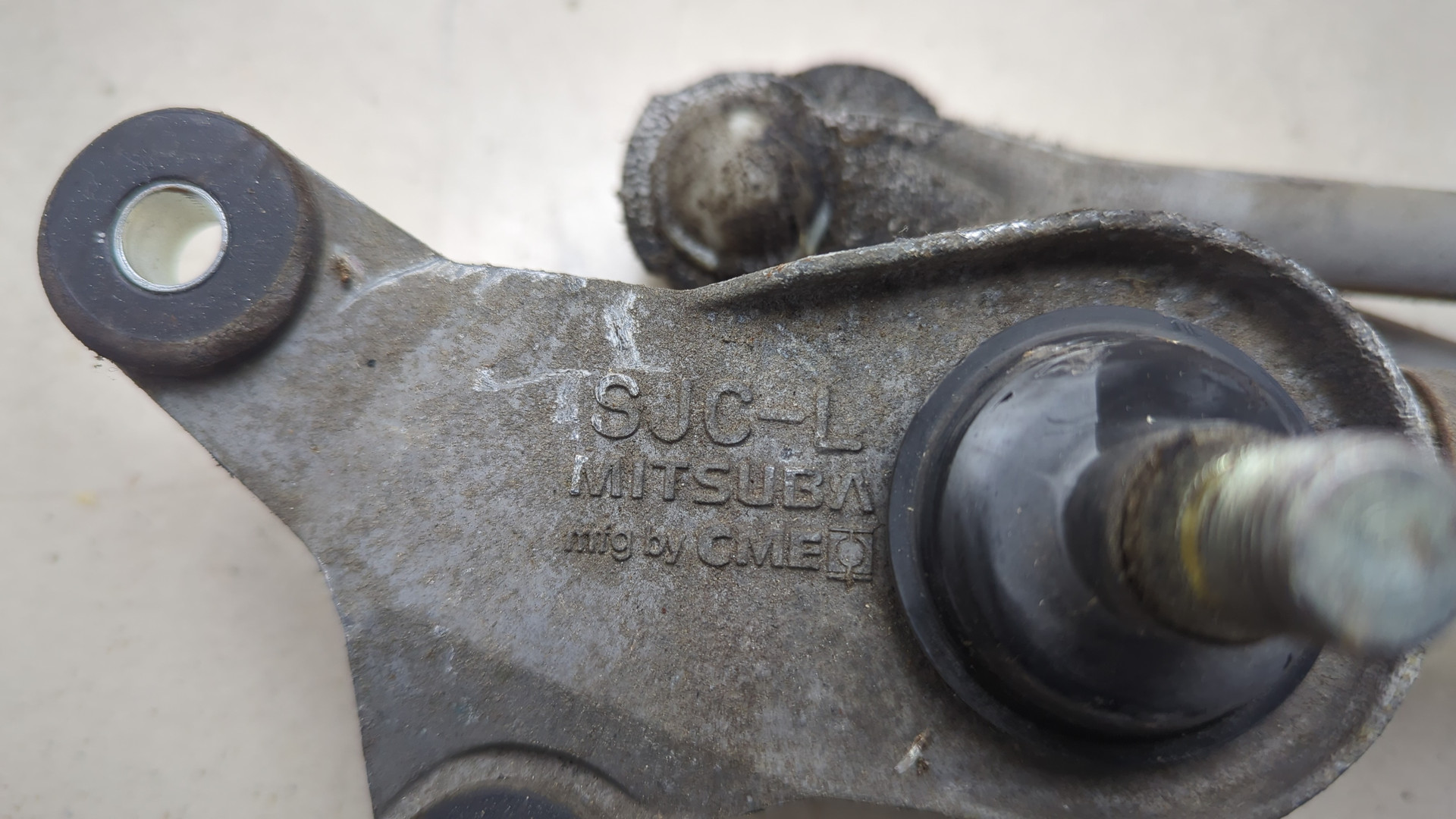 Трапеция стеклоочистителей