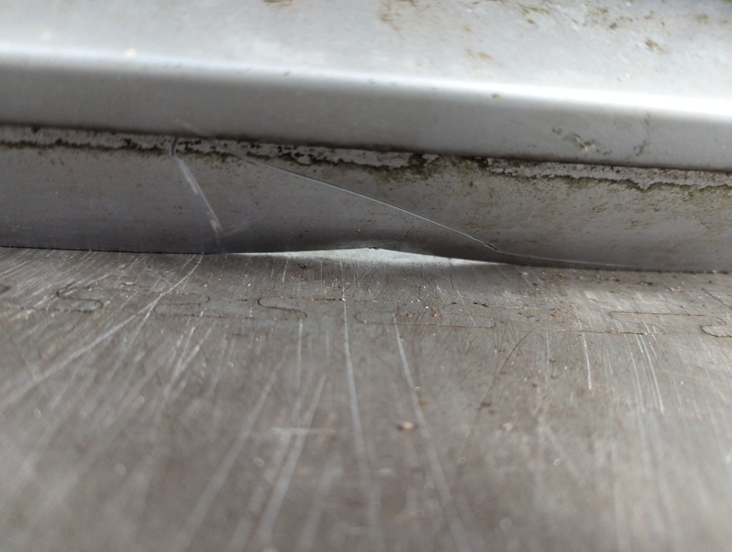 Дверь багажника